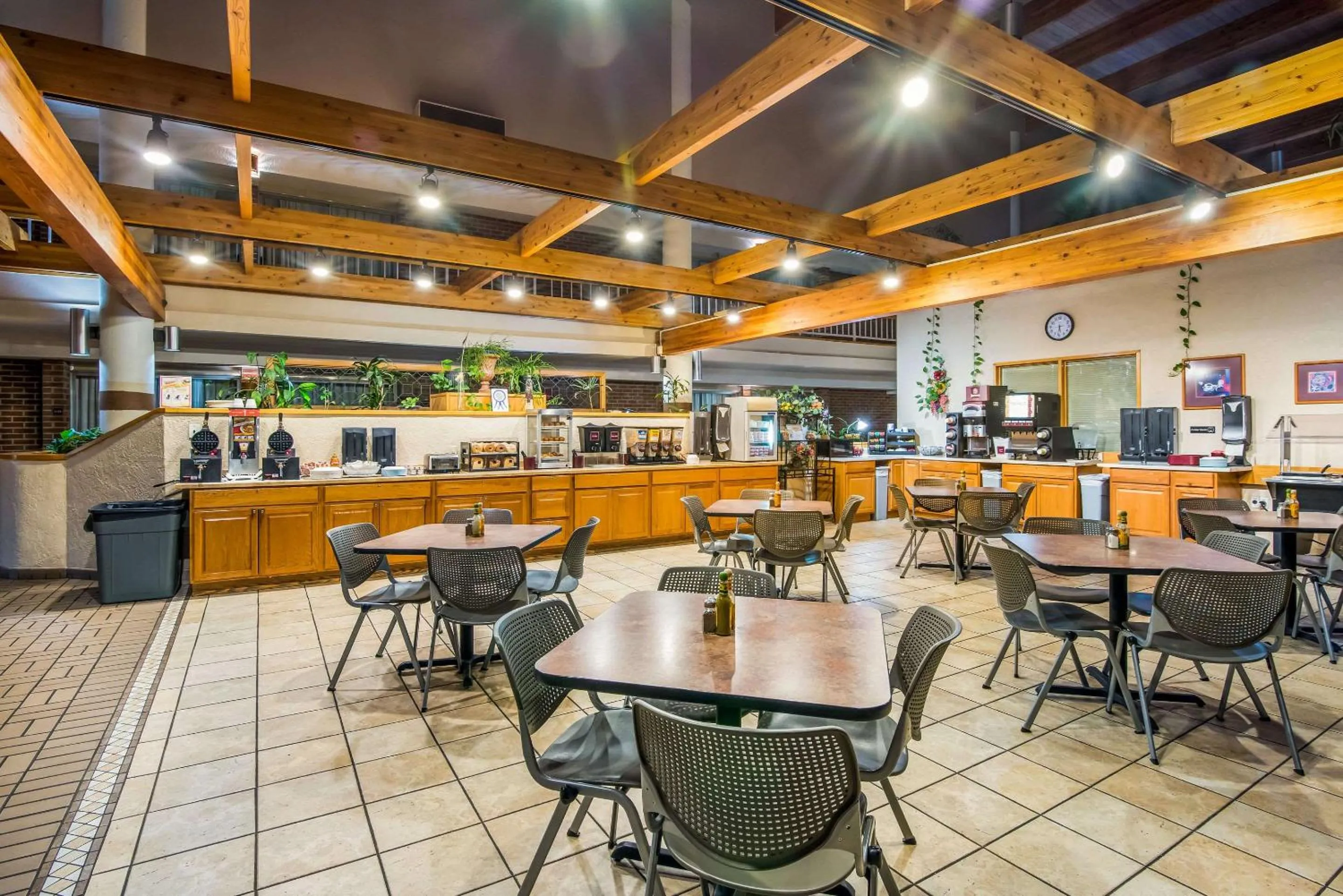 Breakfast in Clarion Inn Grand Junction Airport