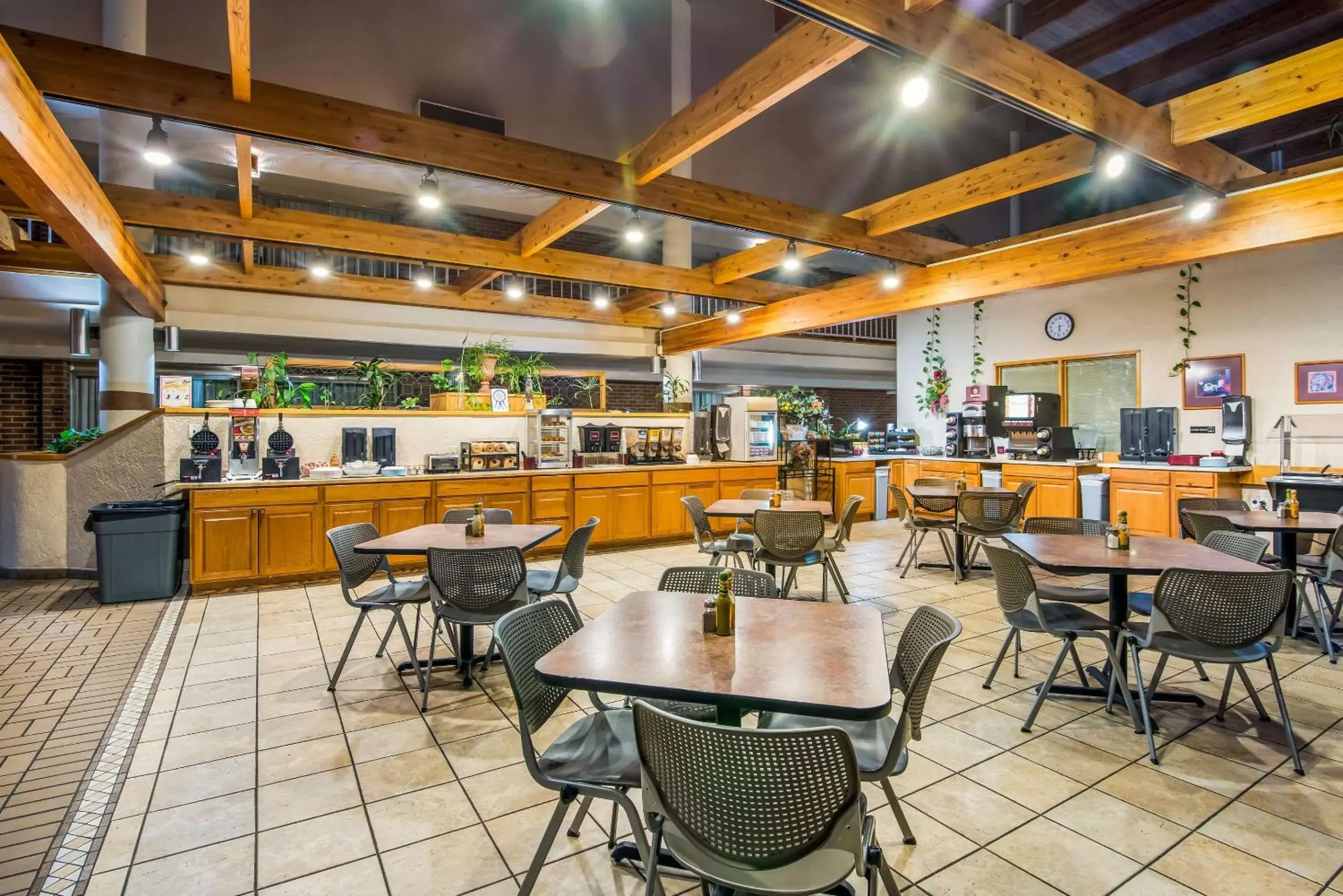 Breakfast in Clarion Inn Grand Junction Airport Breakfast in Clarion Inn Grand Junction Airport