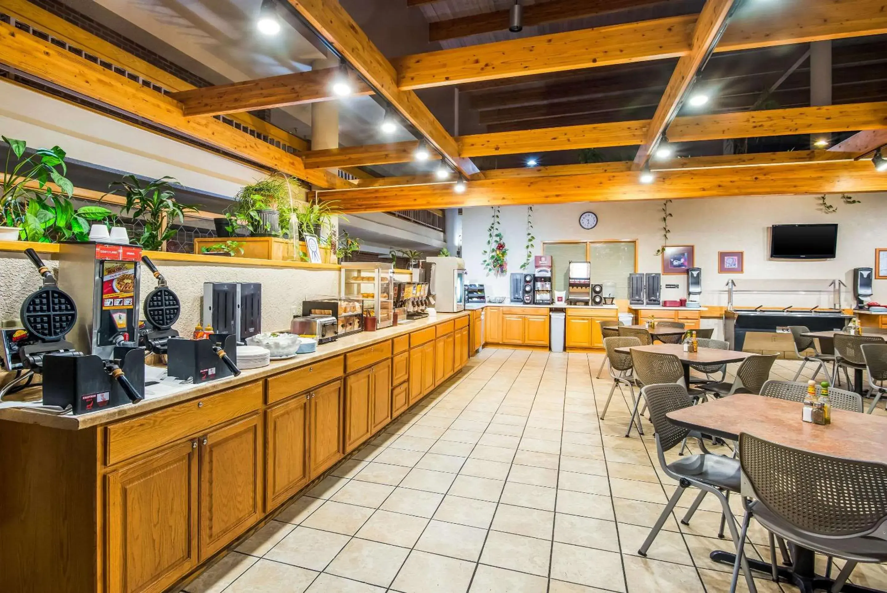 Breakfast in Clarion Inn Grand Junction Airport Breakfast in Clarion Inn Grand Junction Airport