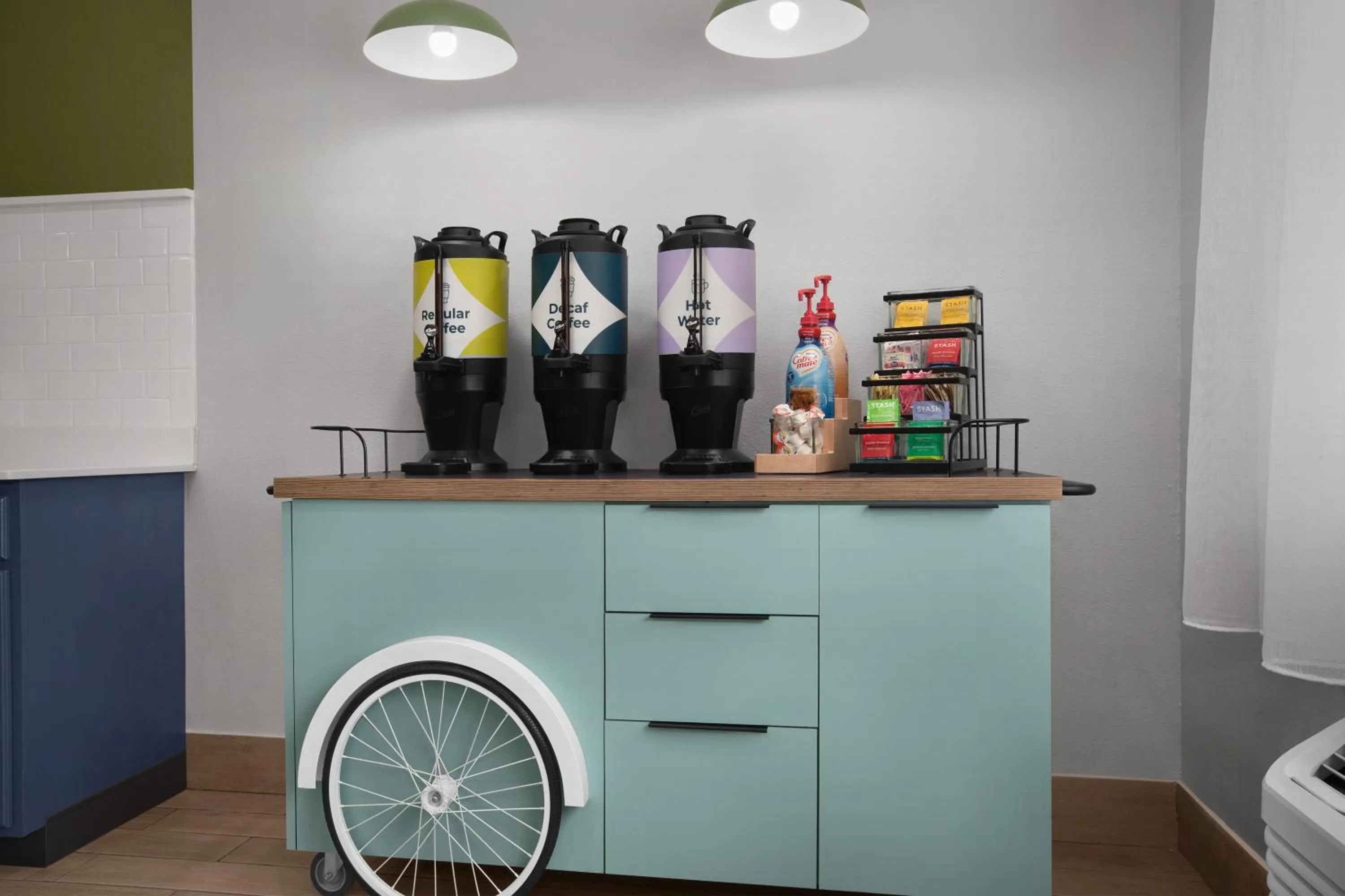 Spark by Hilton Lakewood Denver Southwest