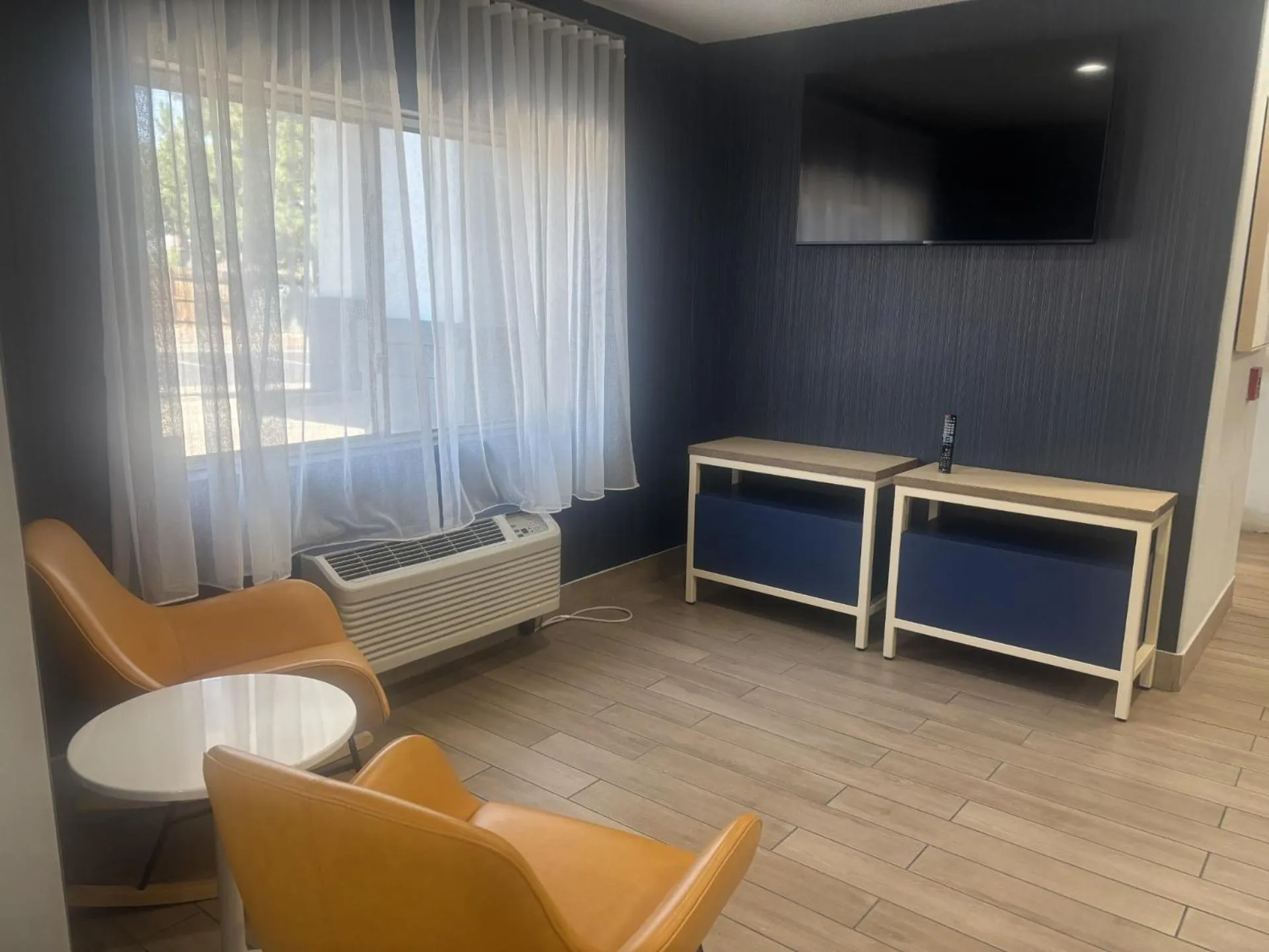 Lobby or reception in Spark by Hilton Lakewood Denver Southwest