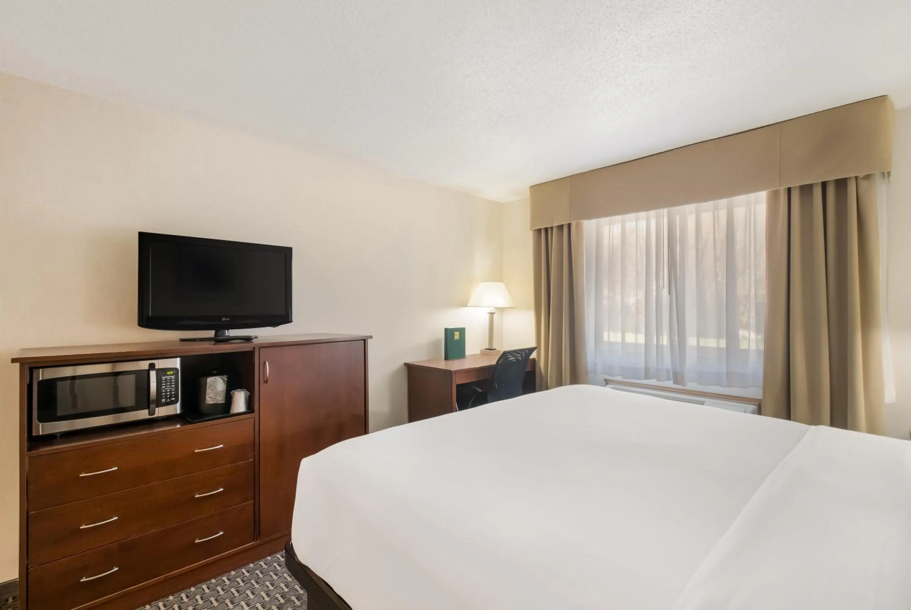 Bedroom, Bed in Quality Inn & Suites Steamboat Springs