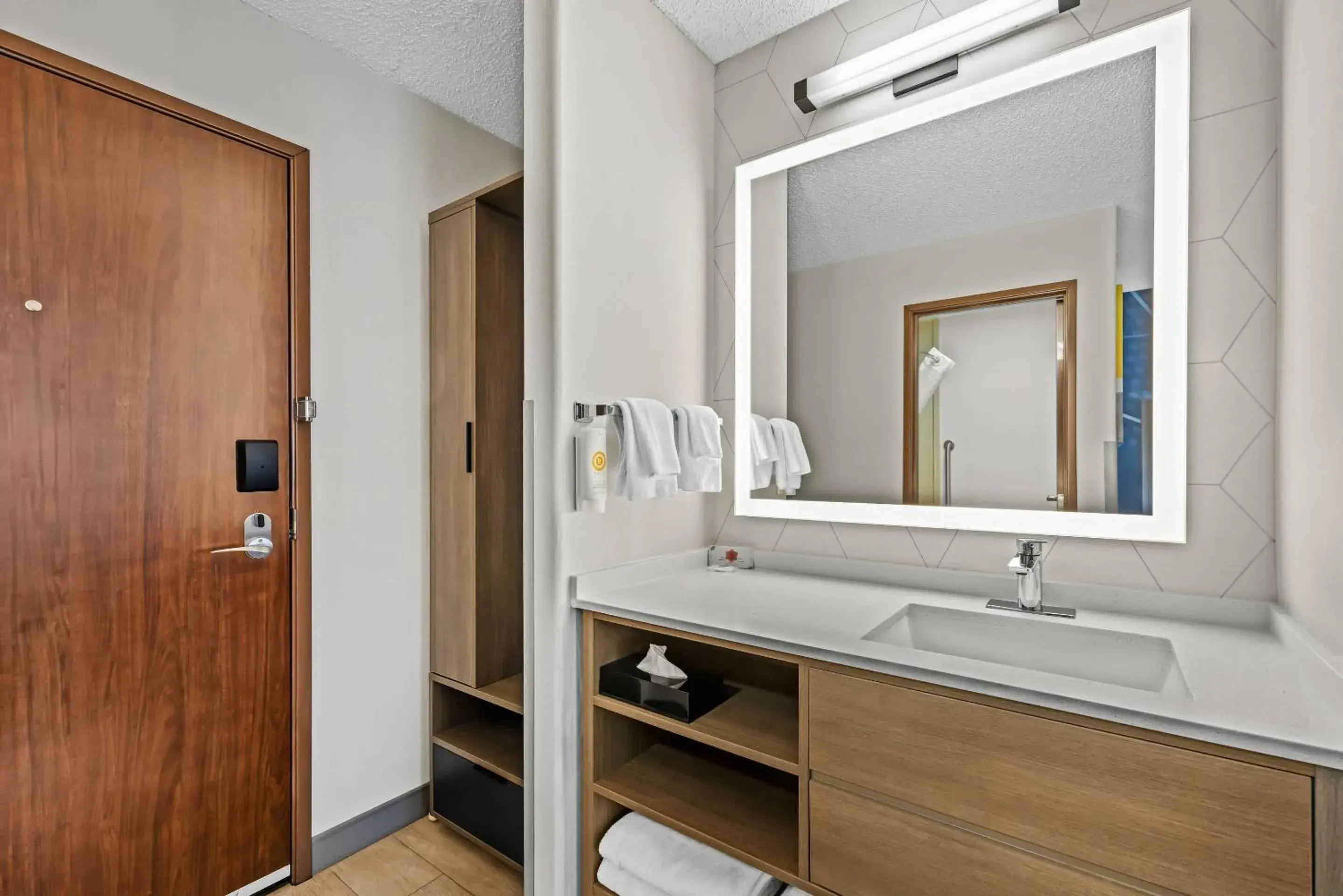 Bedroom in Comfort Inn Grand Junction I-70 Bedroom in Comfort Inn Grand Junction I-70