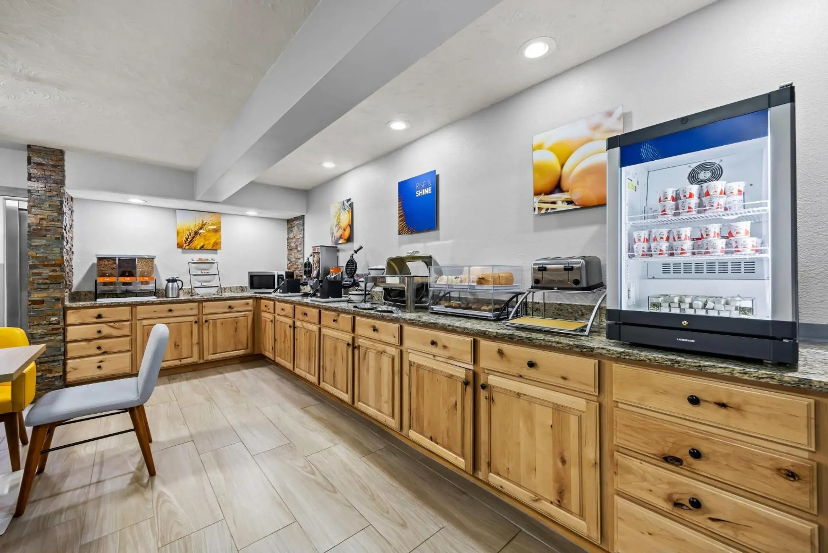 Breakfast in Comfort Inn Grand Junction I-70 Breakfast in Comfort Inn Grand Junction I-70