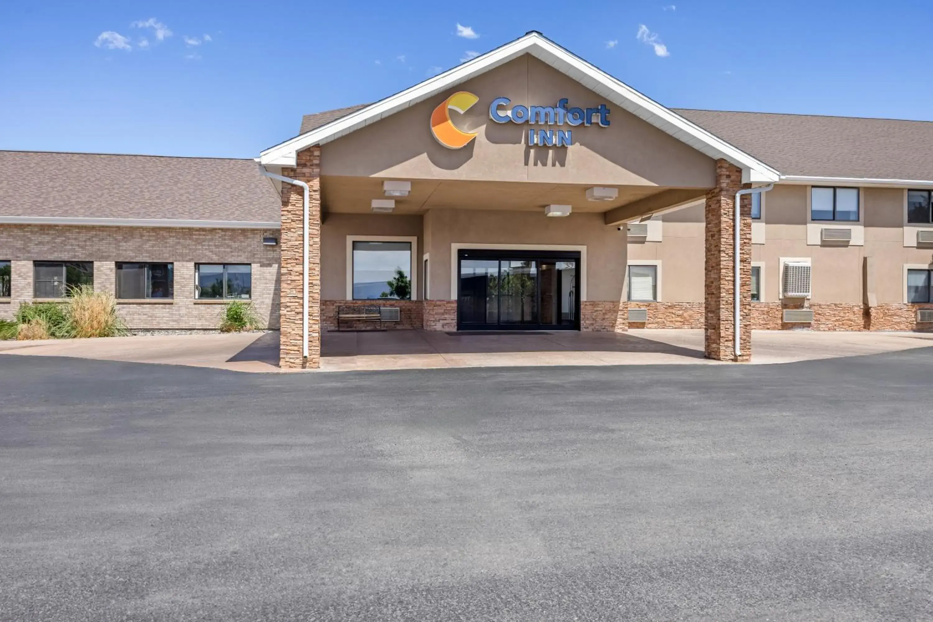 Property building in Comfort Inn Grand Junction I-70 Property building in Comfort Inn Grand Junction I-70