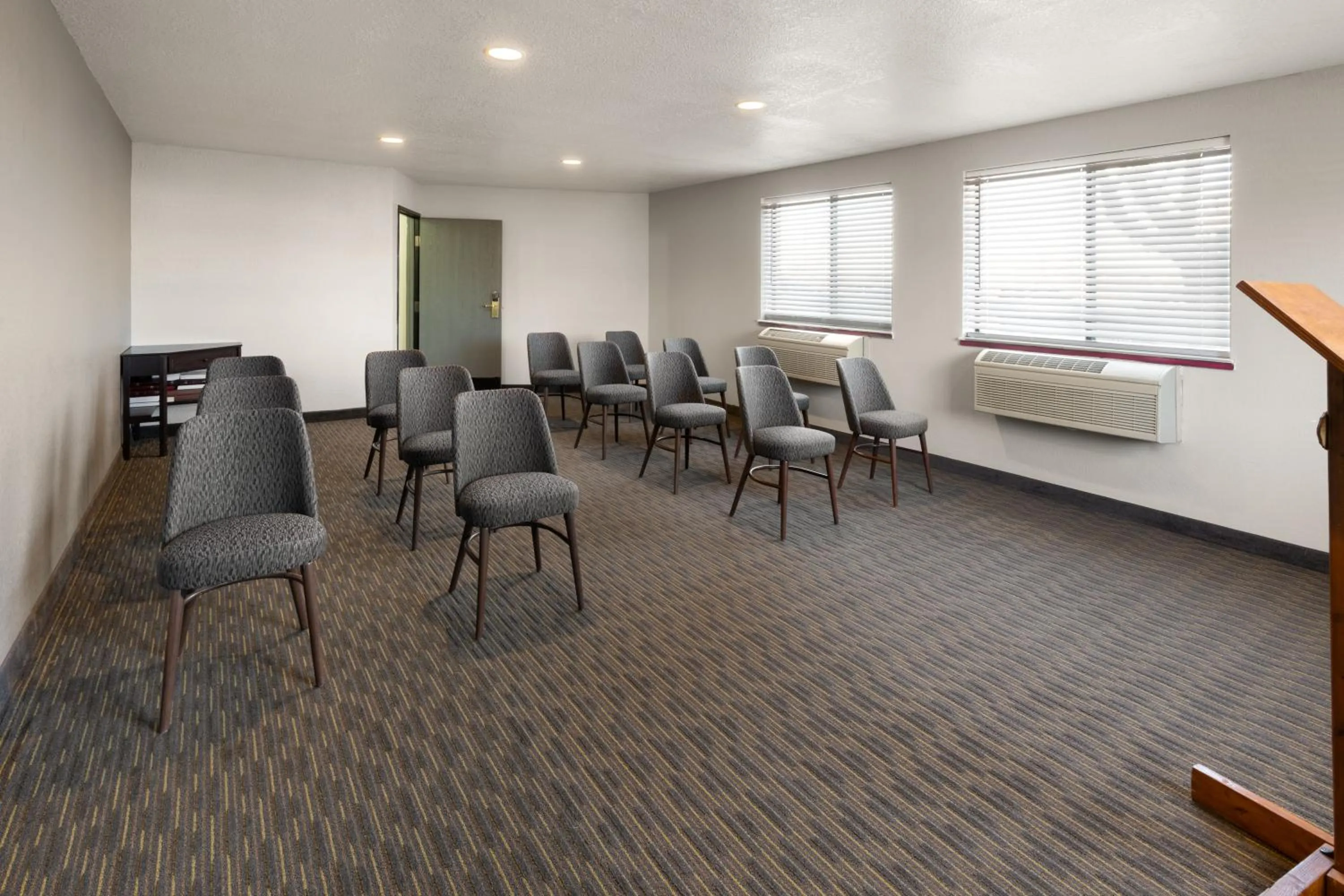 SYLO Hotel Denver Airport, a Ramada by Wyndham