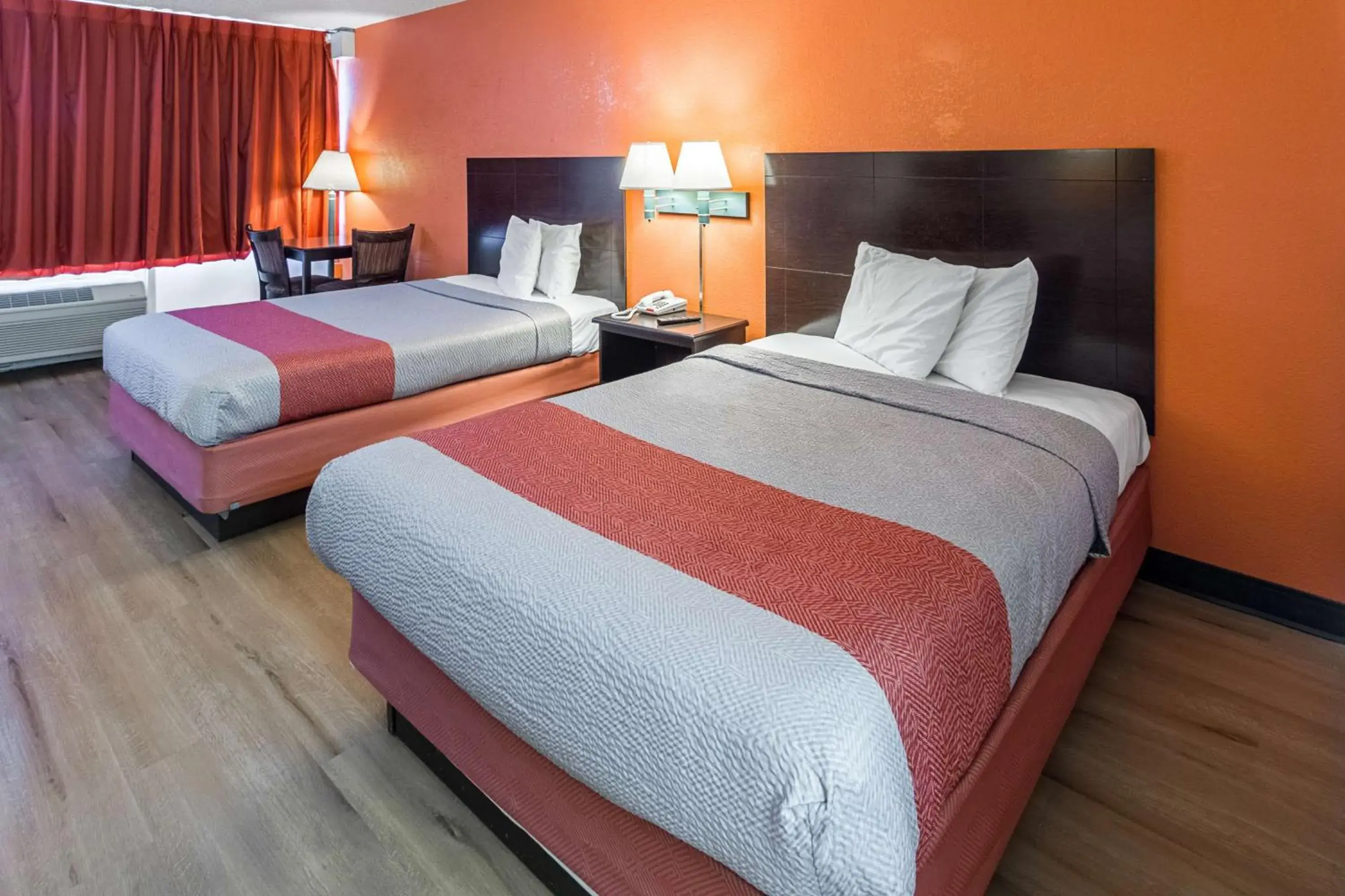 Quadruple Room - Non-Smoking in Motel 6-Groton, CT - Casinos nearby Quadruple Room - Non-Smoking in Motel 6-Groton, CT - Casinos nearby