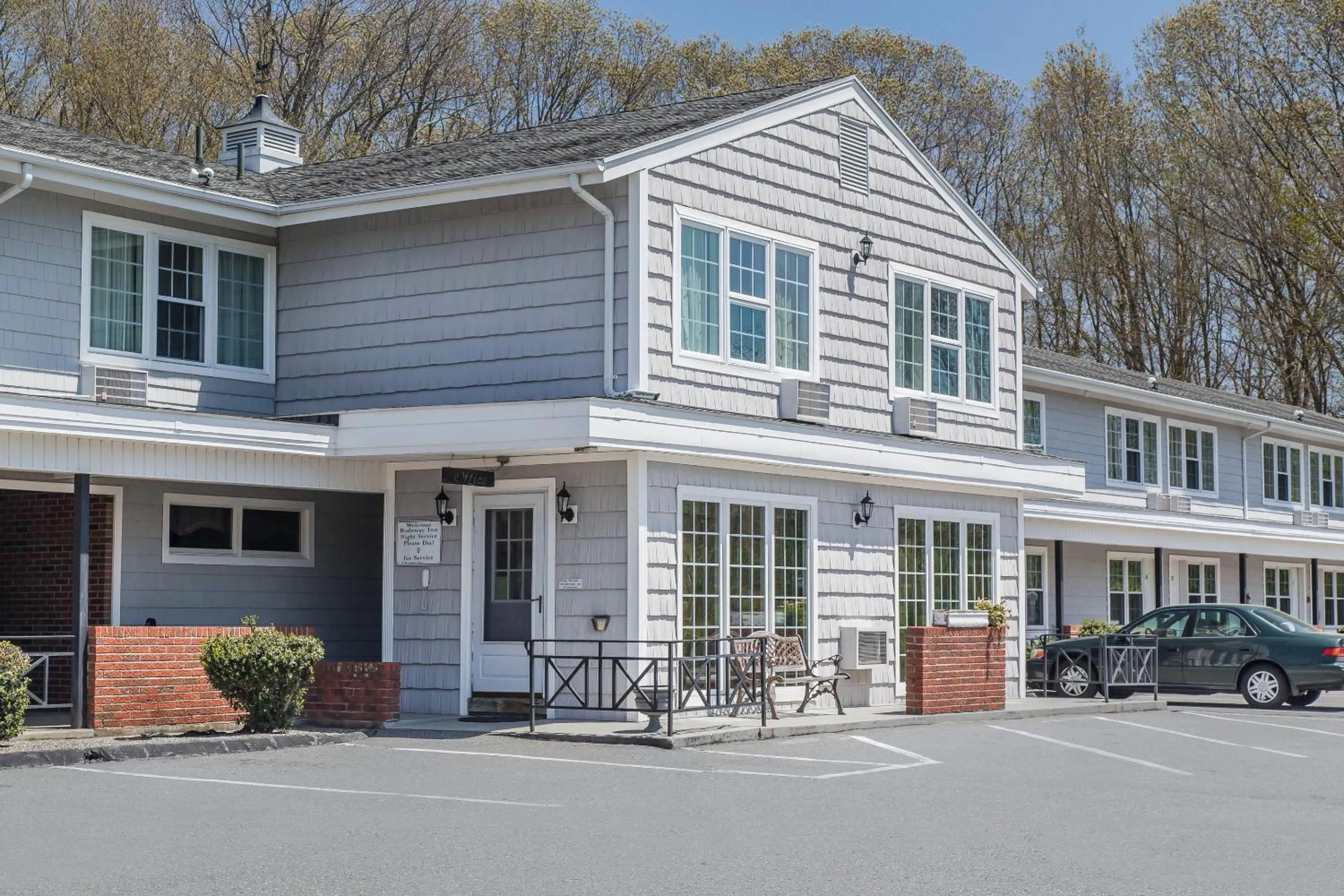 Property building in Rodeway Inn Waterford - New London