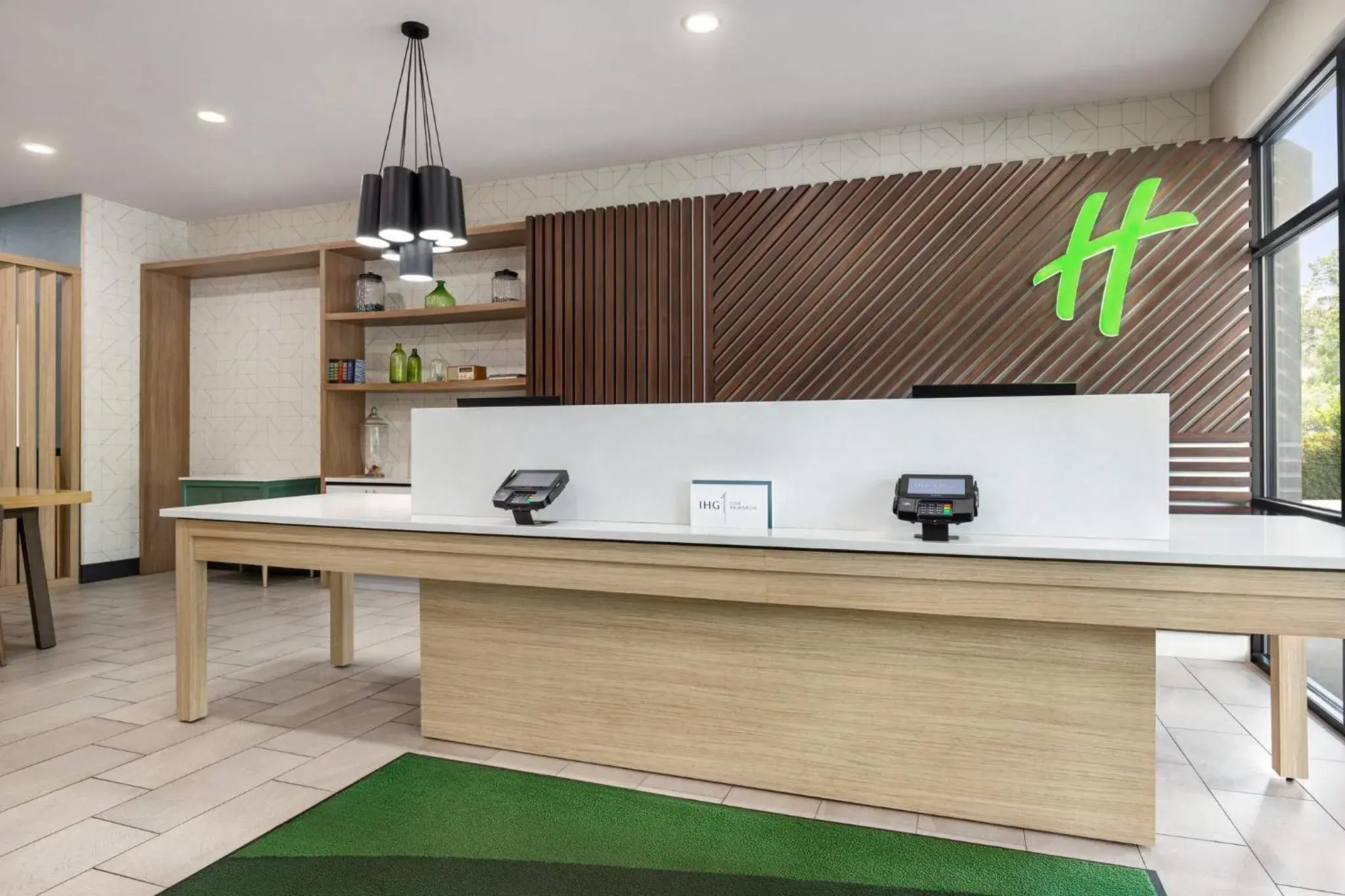 Property building in Holiday Inn Cheshire - Southington by IHG Property building in Holiday Inn Cheshire - Southington by IHG