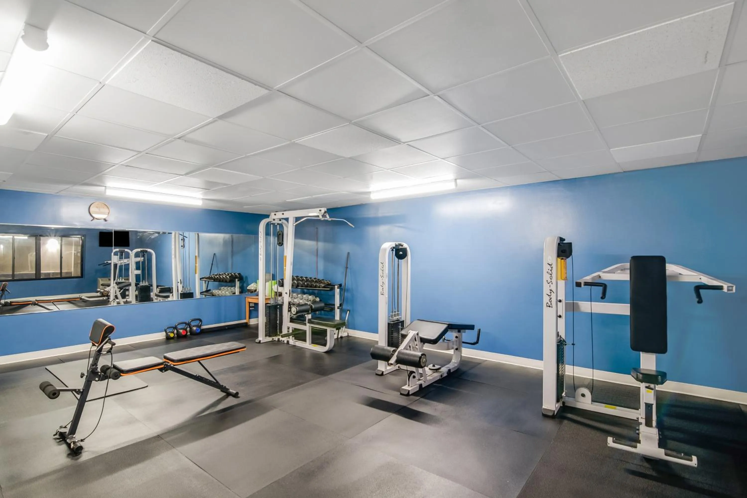 Fitness centre/facilities in Americas Best Value Inn Torrington, CT