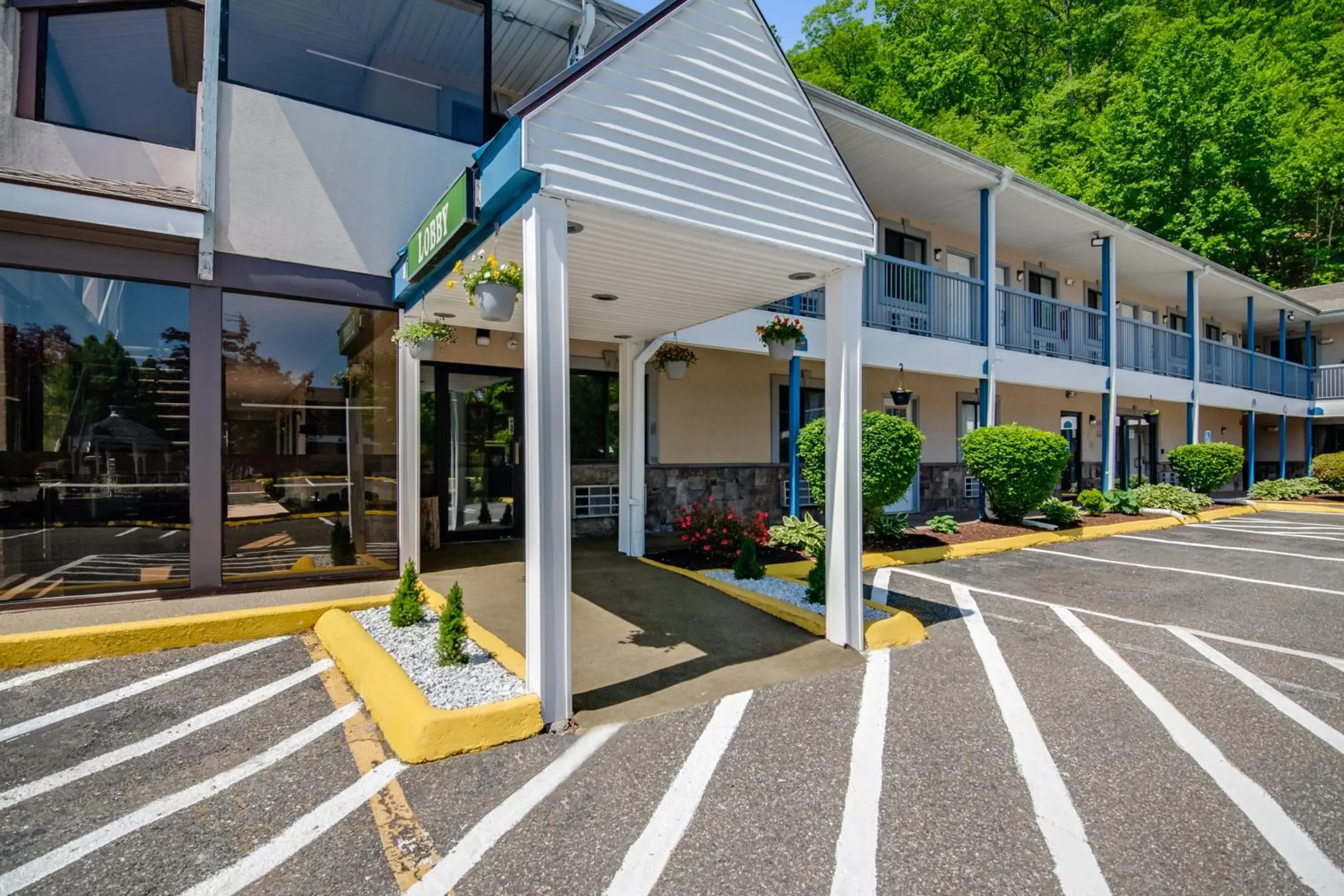 Property building in Americas Best Value Inn Torrington, CT Property building in Americas Best Value Inn Torrington, CT