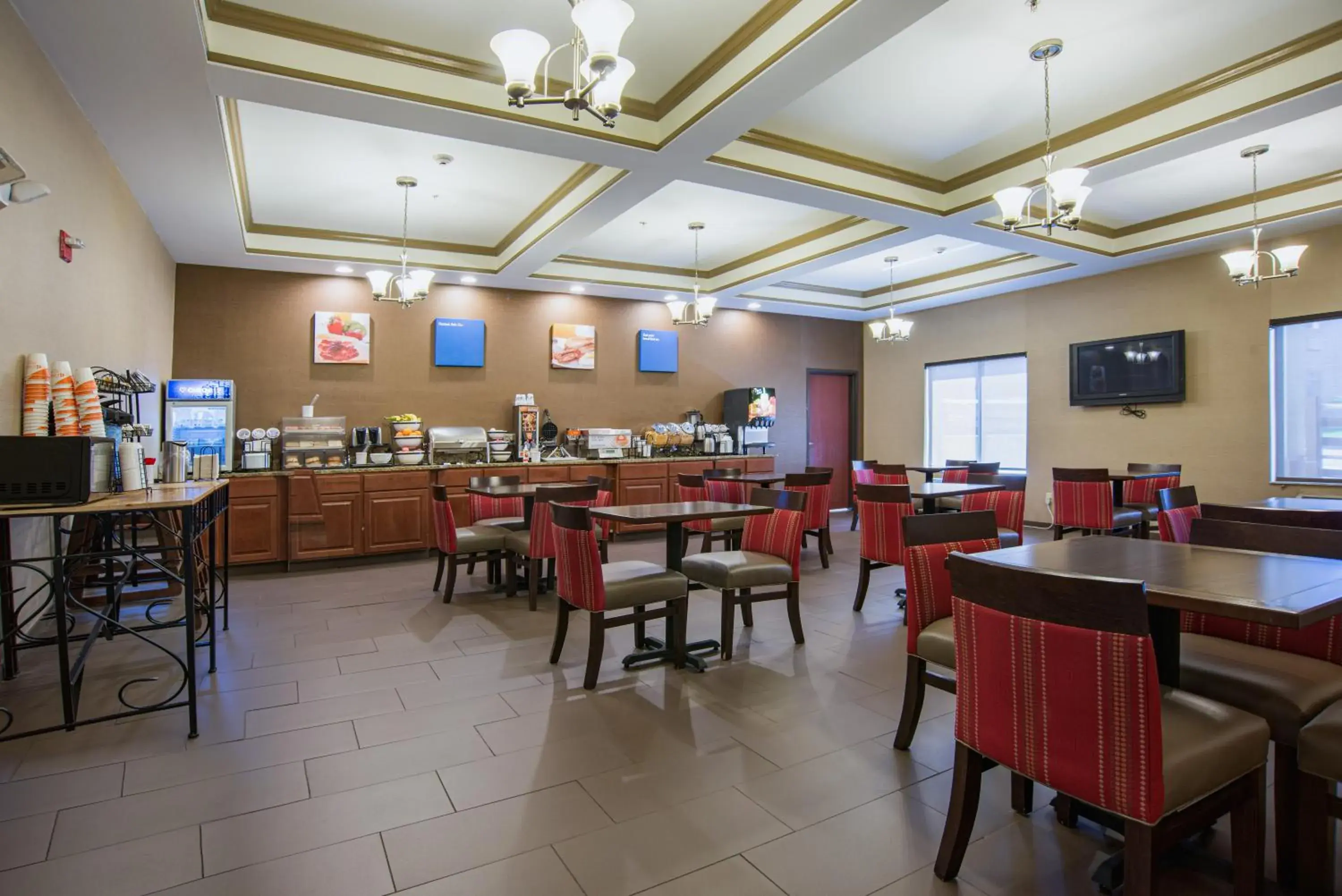 Restaurant/places to eat in Comfort Inn Naugatuck-Shelton, CT Restaurant/places to eat in Comfort Inn Naugatuck-Shelton, CT