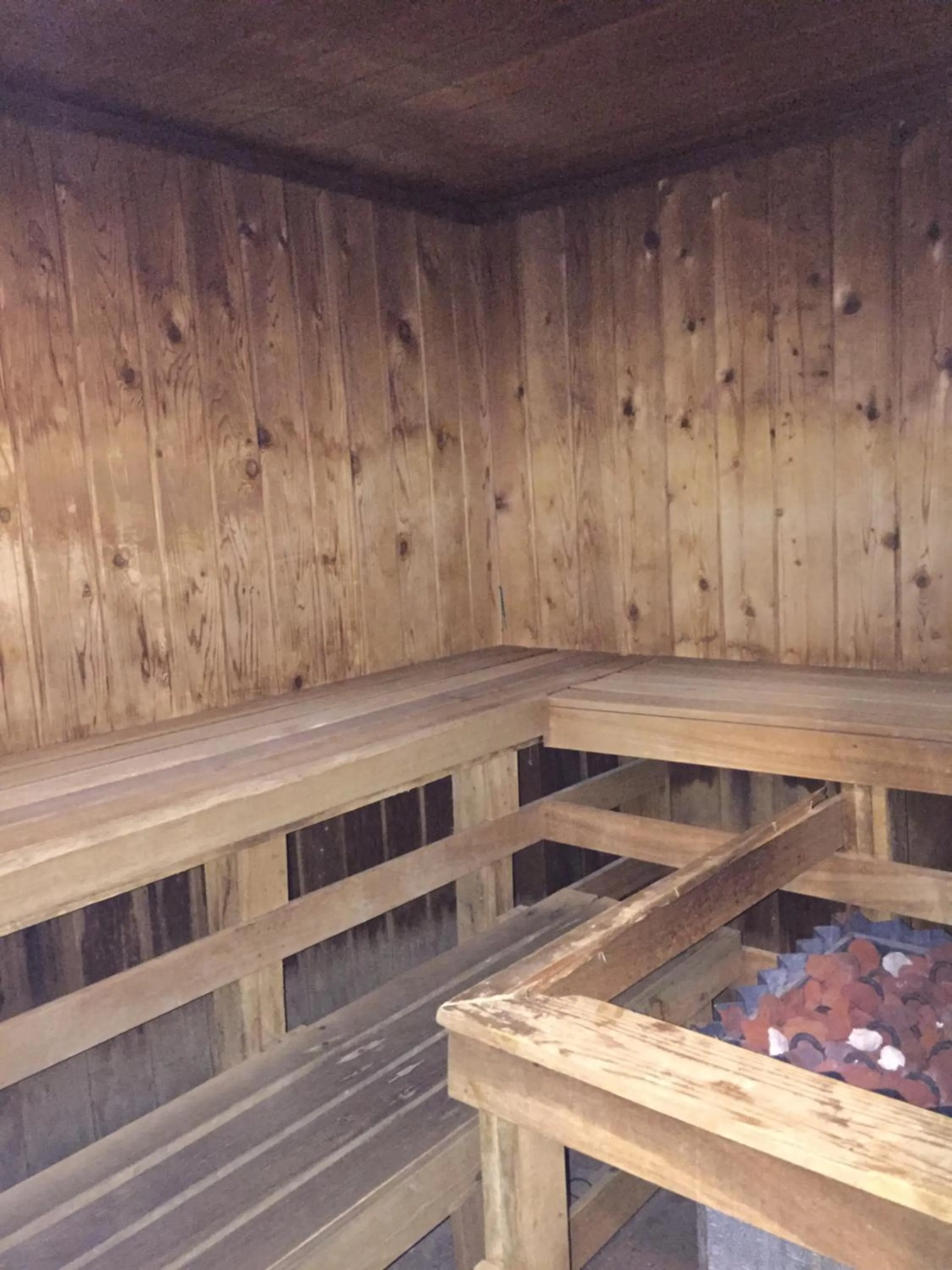 Mystic River Hotel & Suites