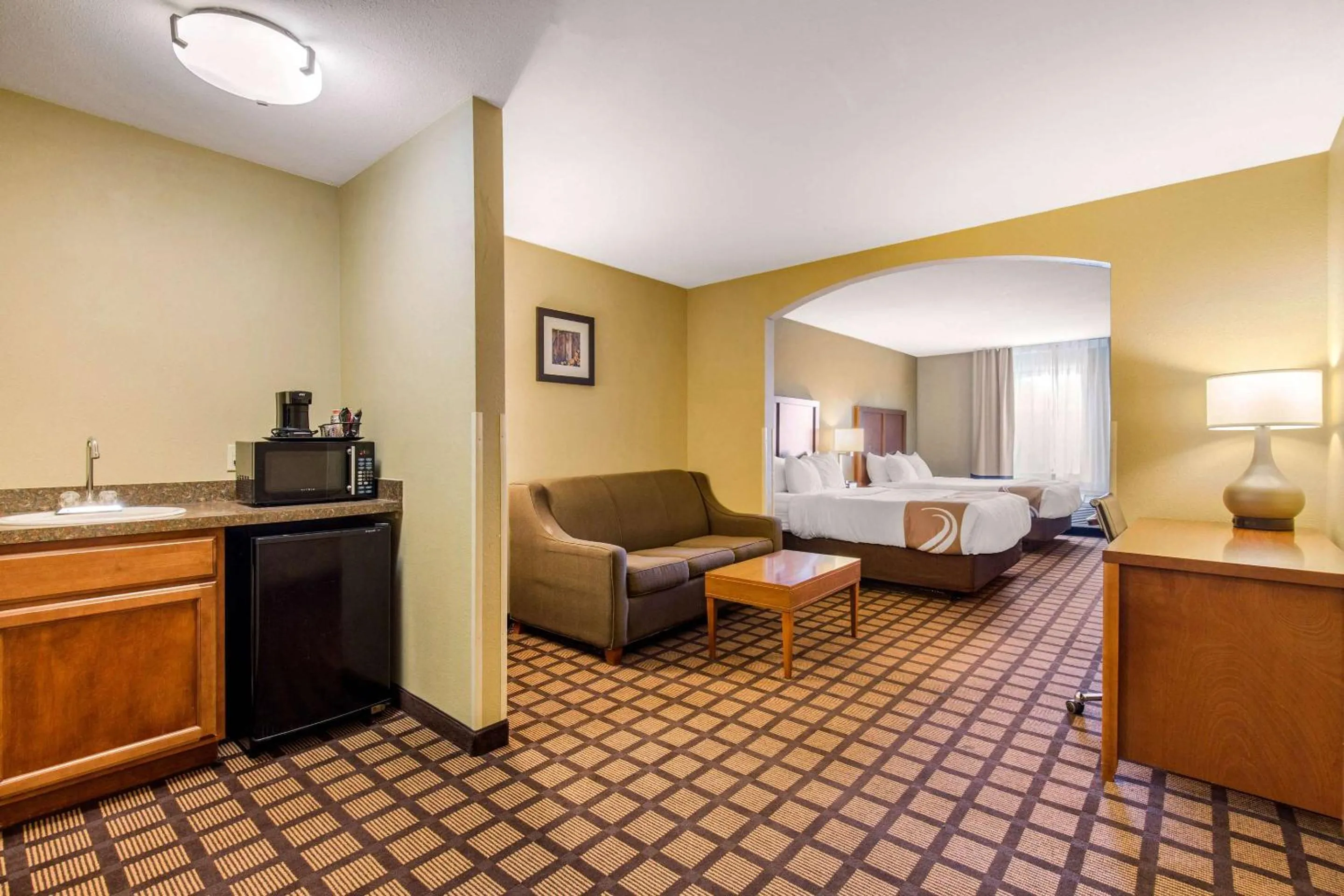 Bedroom, Bed in Quality Inn & Suites Georgetown - Seaford