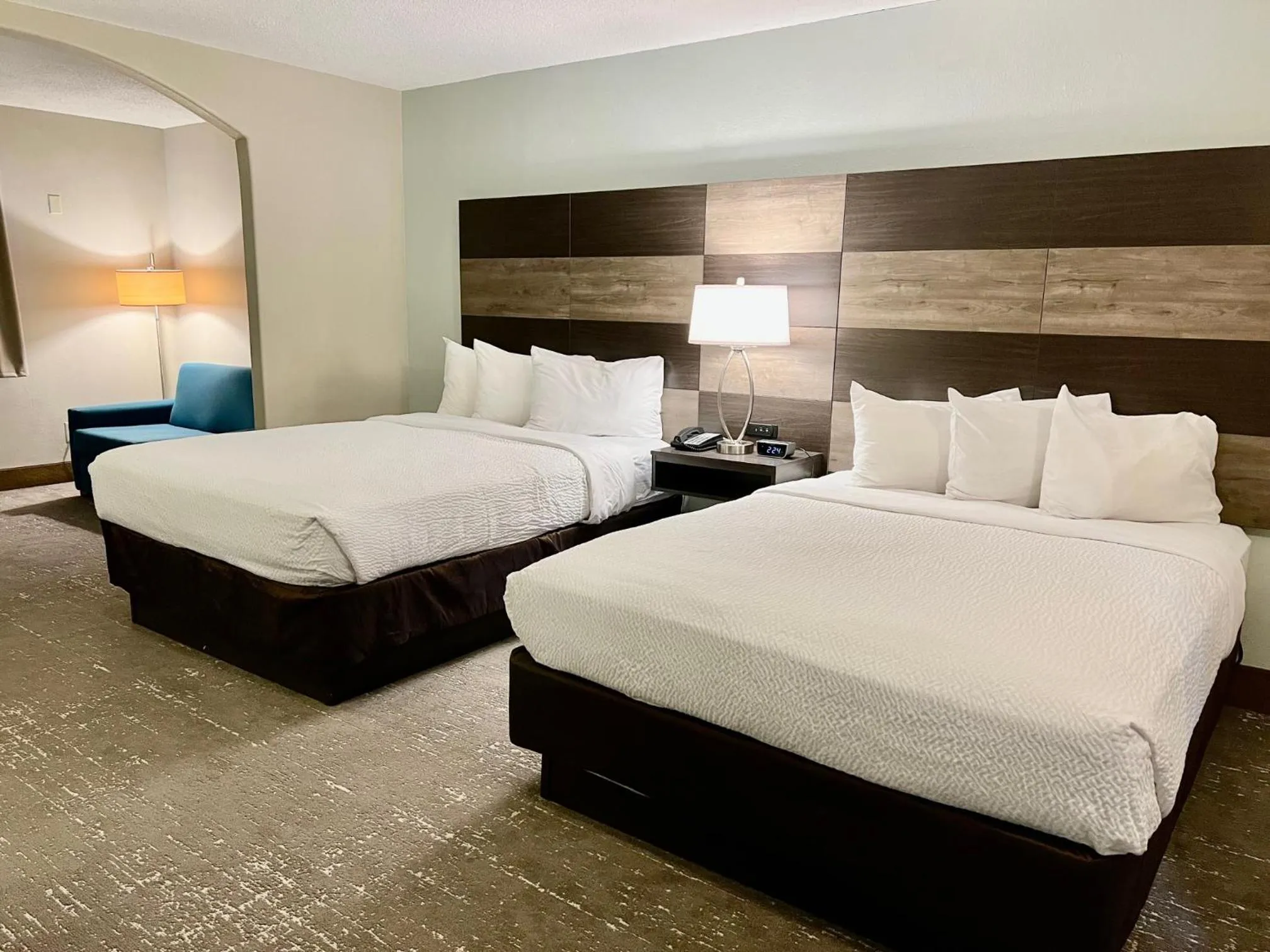 Photo of the whole room, Bed in Country Inn & Suites by Radisson Rehoboth Beach - Dewey