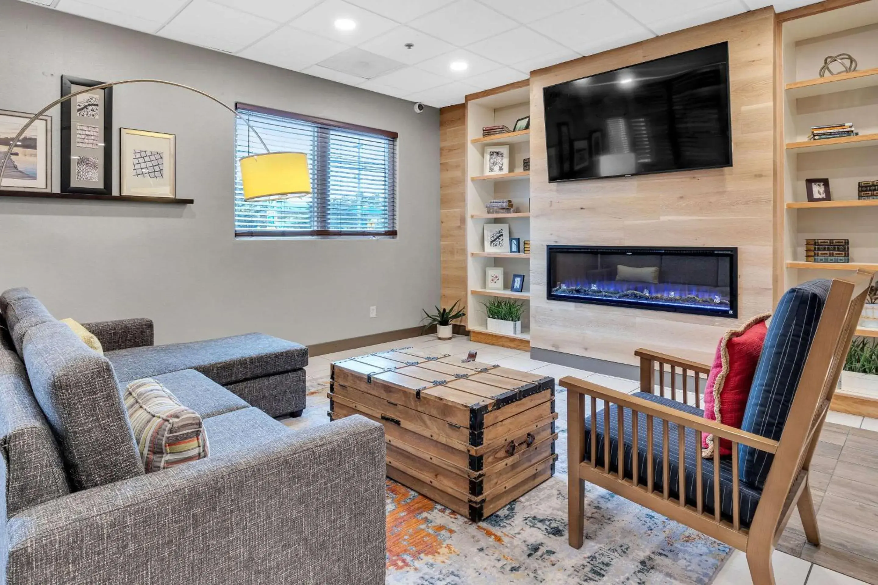 Lobby or reception in Country Inn & Suites by Radisson Rehoboth Beach - Dewey Lobby or reception in Country Inn & Suites by Radisson Rehoboth Beach - Dewey