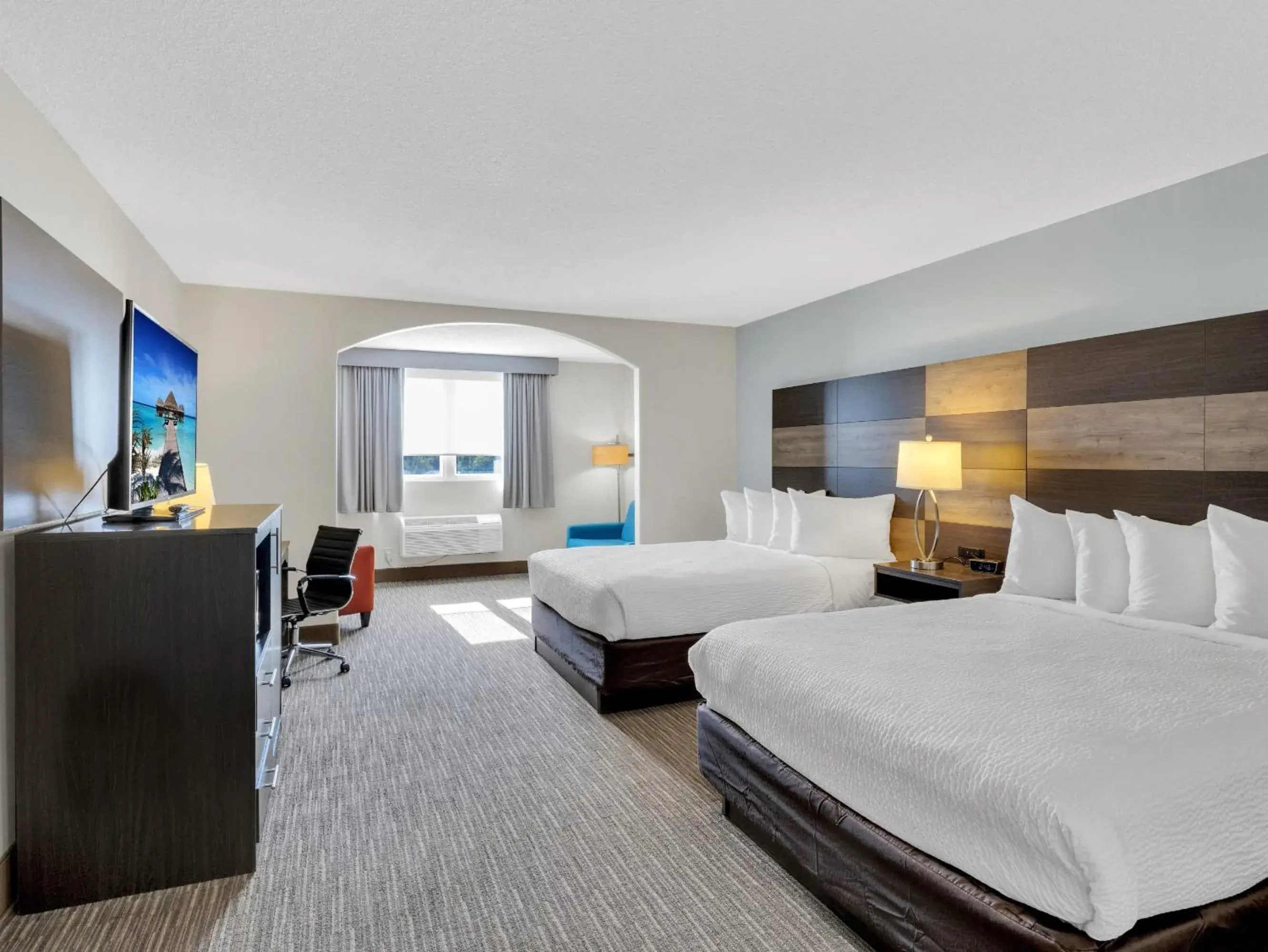 Bed in Country Inn & Suites by Radisson Rehoboth Beach - Dewey Bed in Country Inn & Suites by Radisson Rehoboth Beach - Dewey