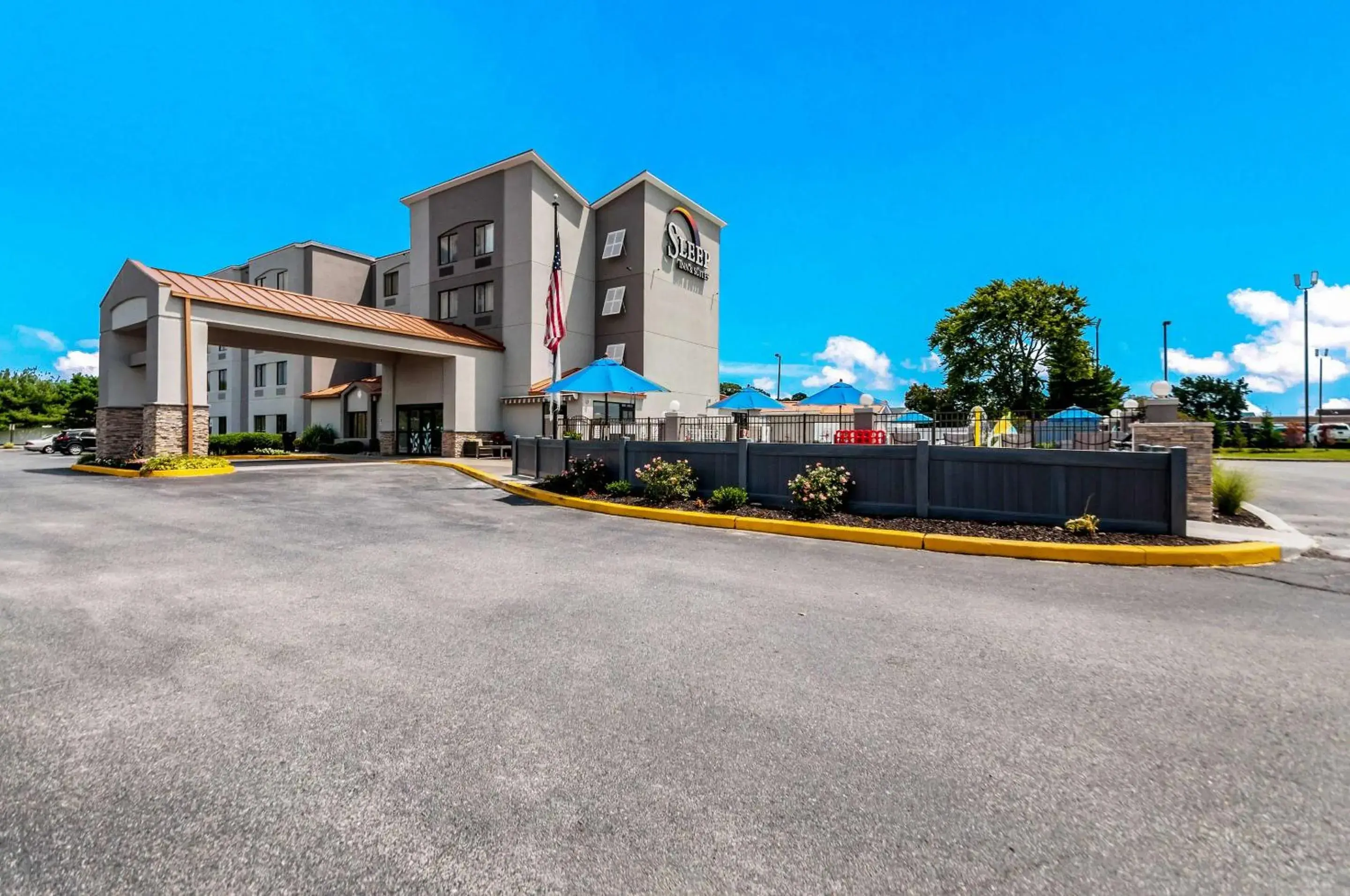 Property building in Sleep Inn & Suites Rehoboth Beach Property building in Sleep Inn & Suites Rehoboth Beach