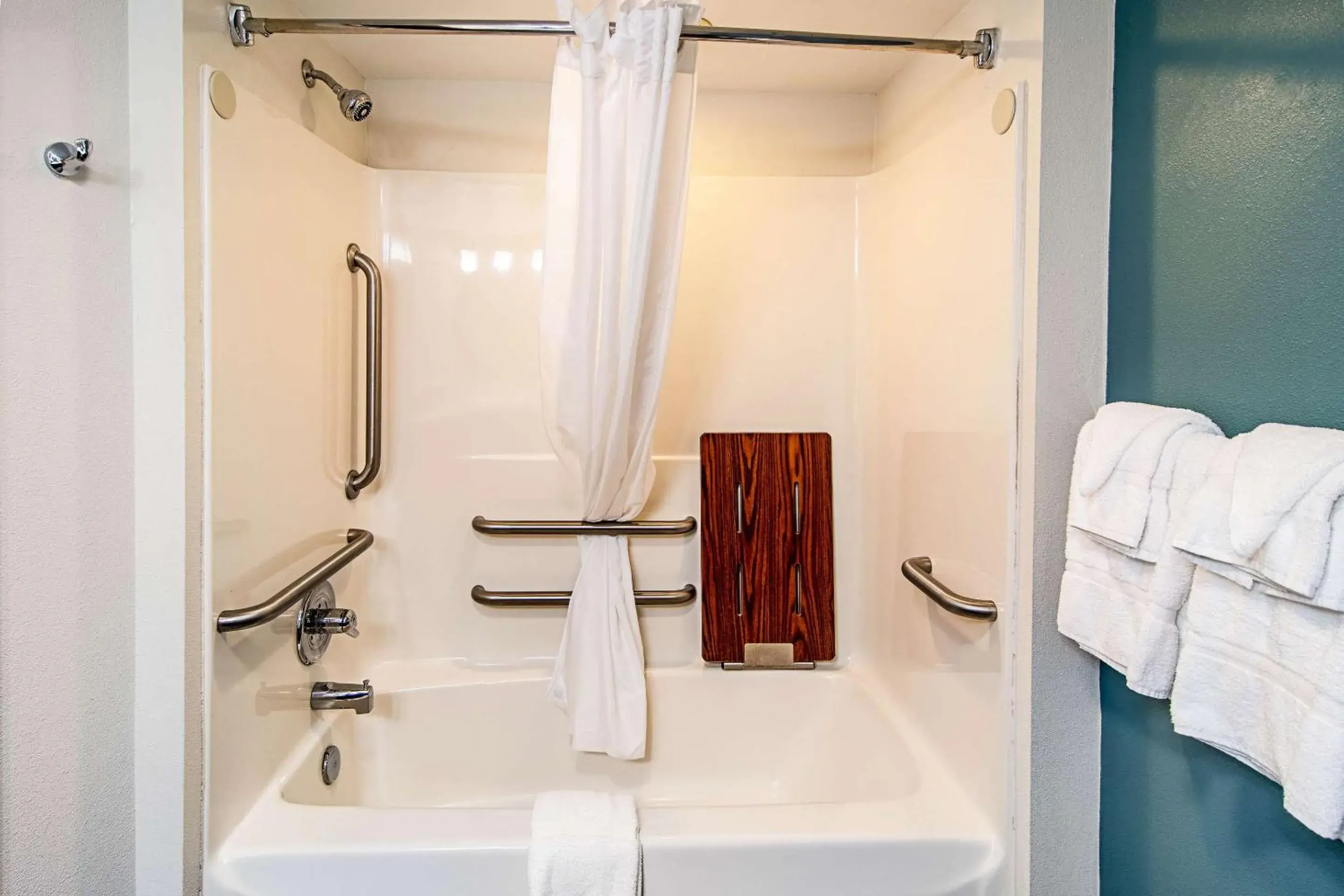 Bedroom in Sleep Inn & Suites Rehoboth Beach Bedroom in Sleep Inn & Suites Rehoboth Beach