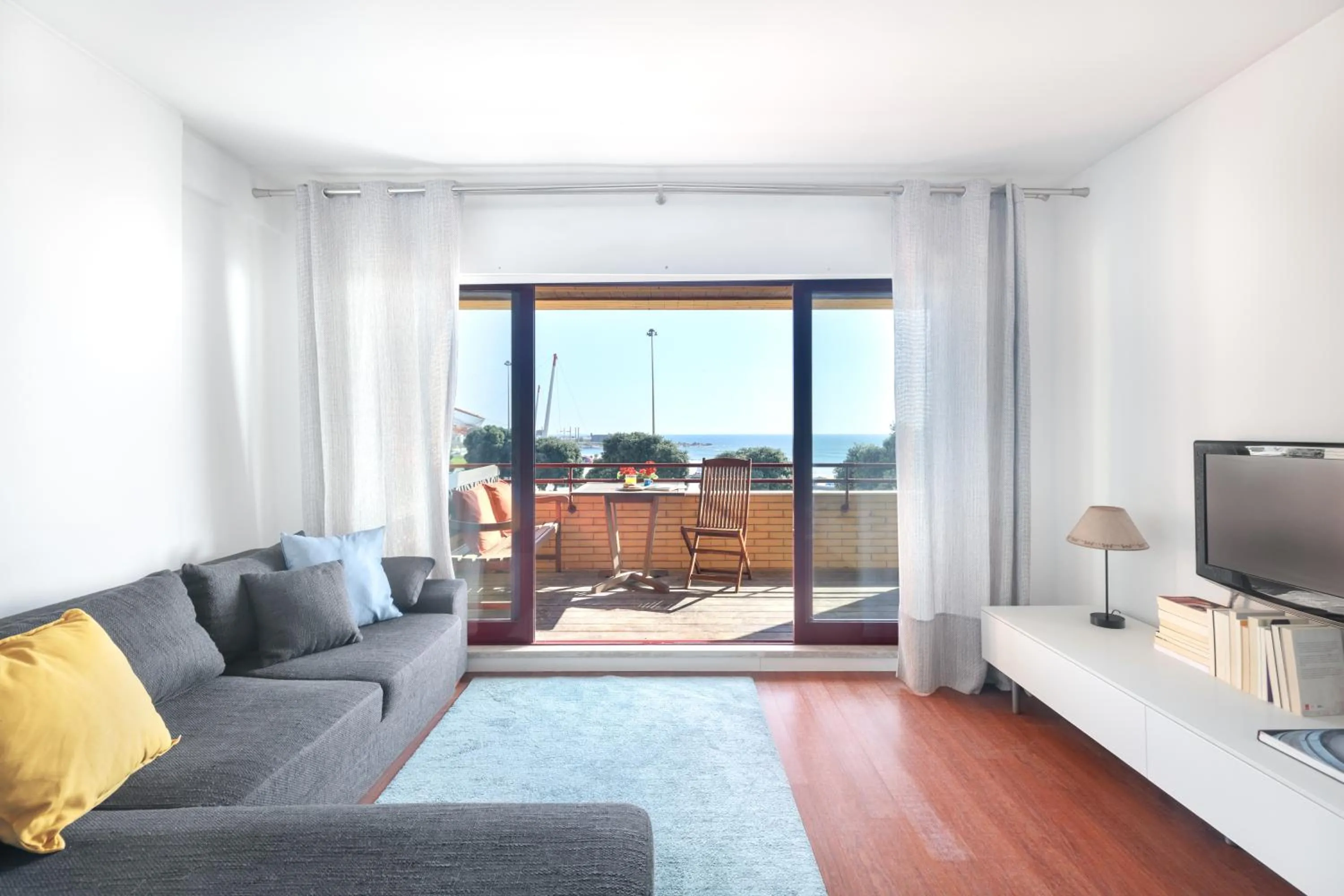 Own Places - Ocean View Apartment
