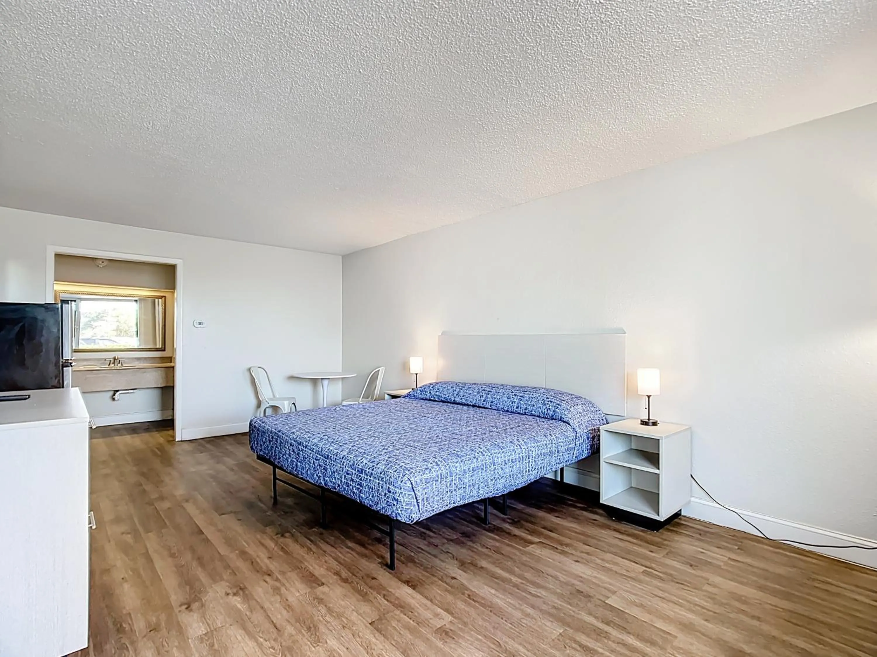 Bed in Stayable Lakeland