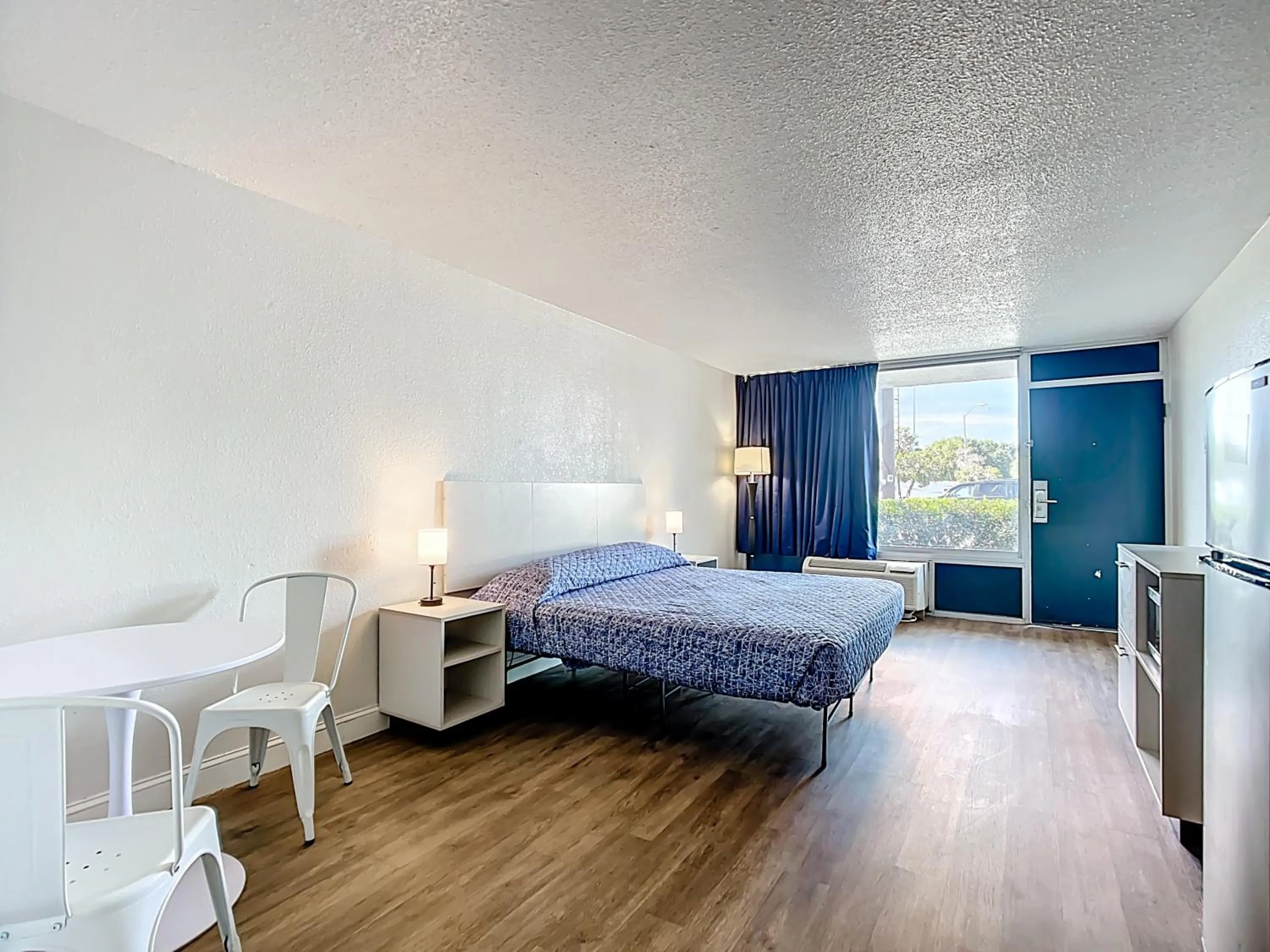 Bed in Stayable Lakeland