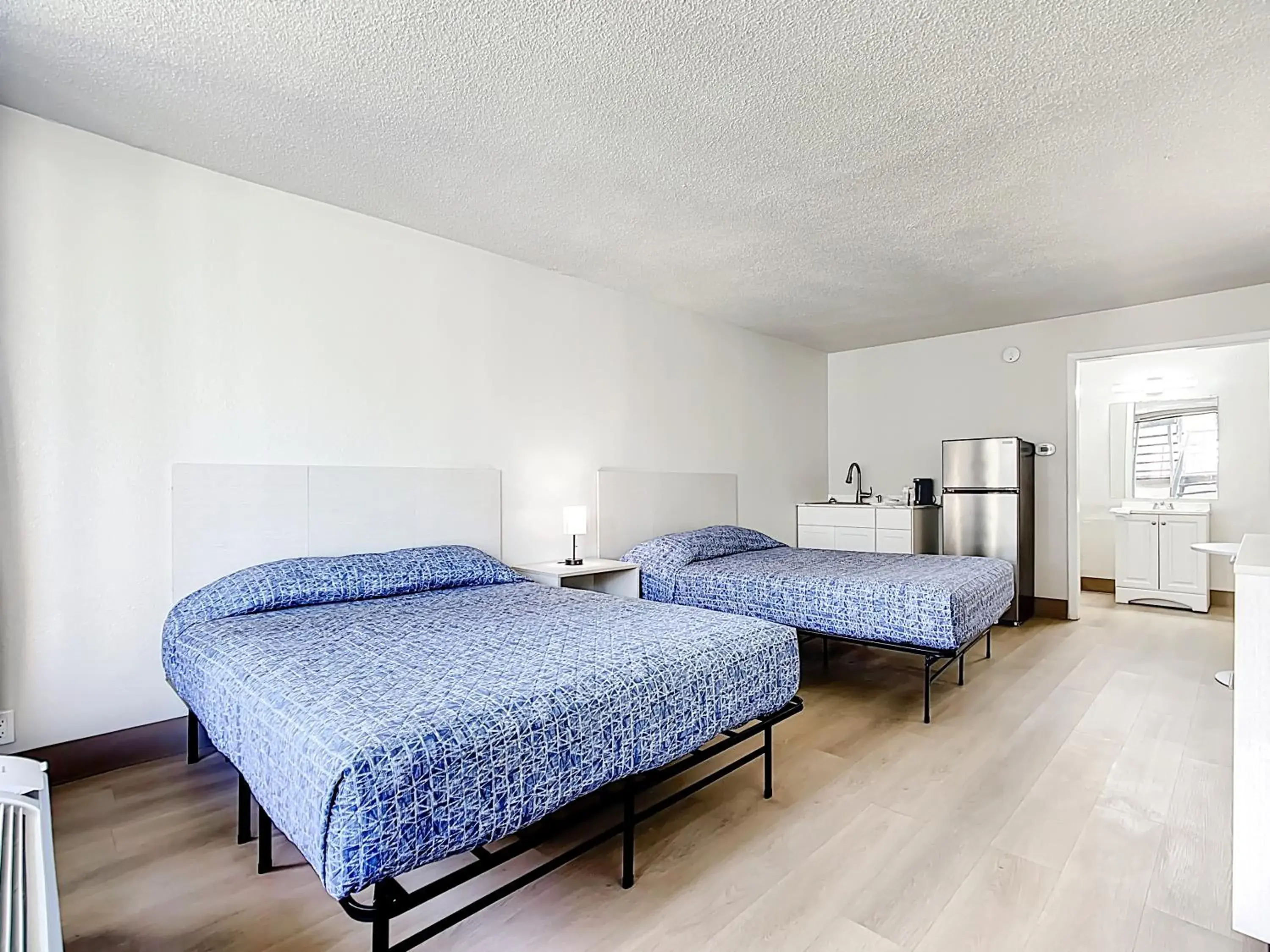 Bed in Stayable Lakeland Bed in Stayable Lakeland