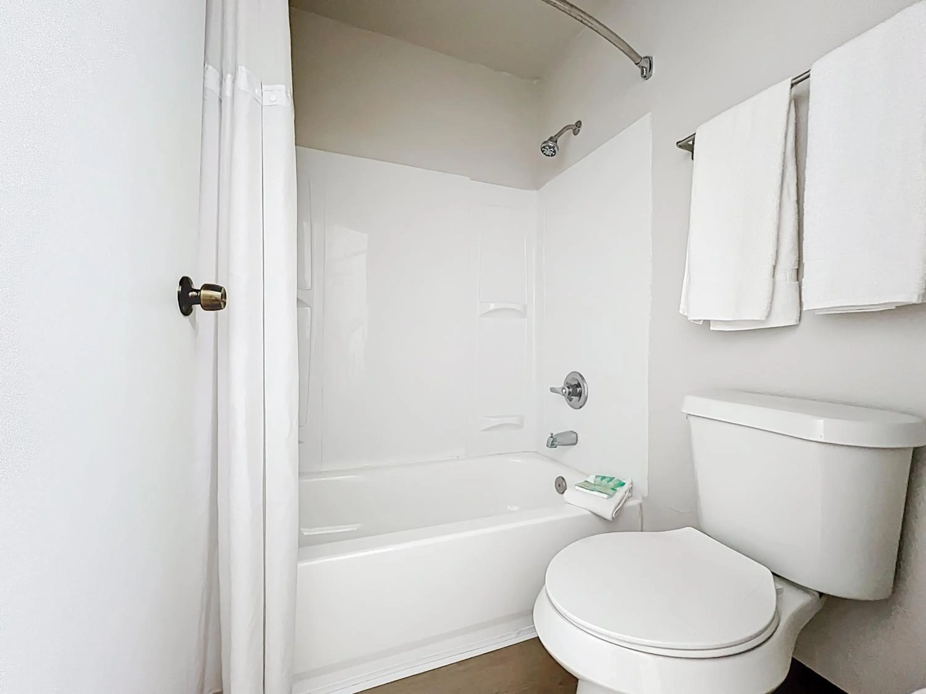 Bathroom in Stayable Lakeland