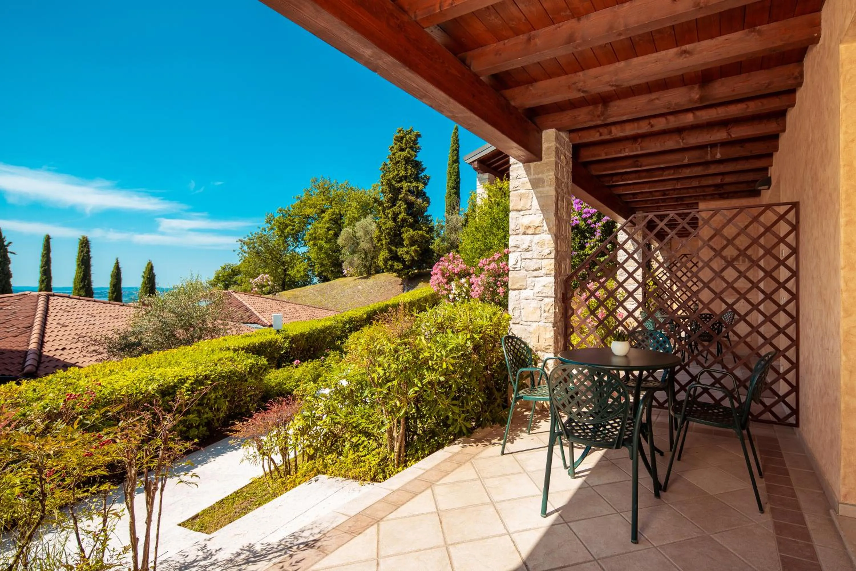 Patio in Domina Borgo degli Ulivi - Garda Lake
