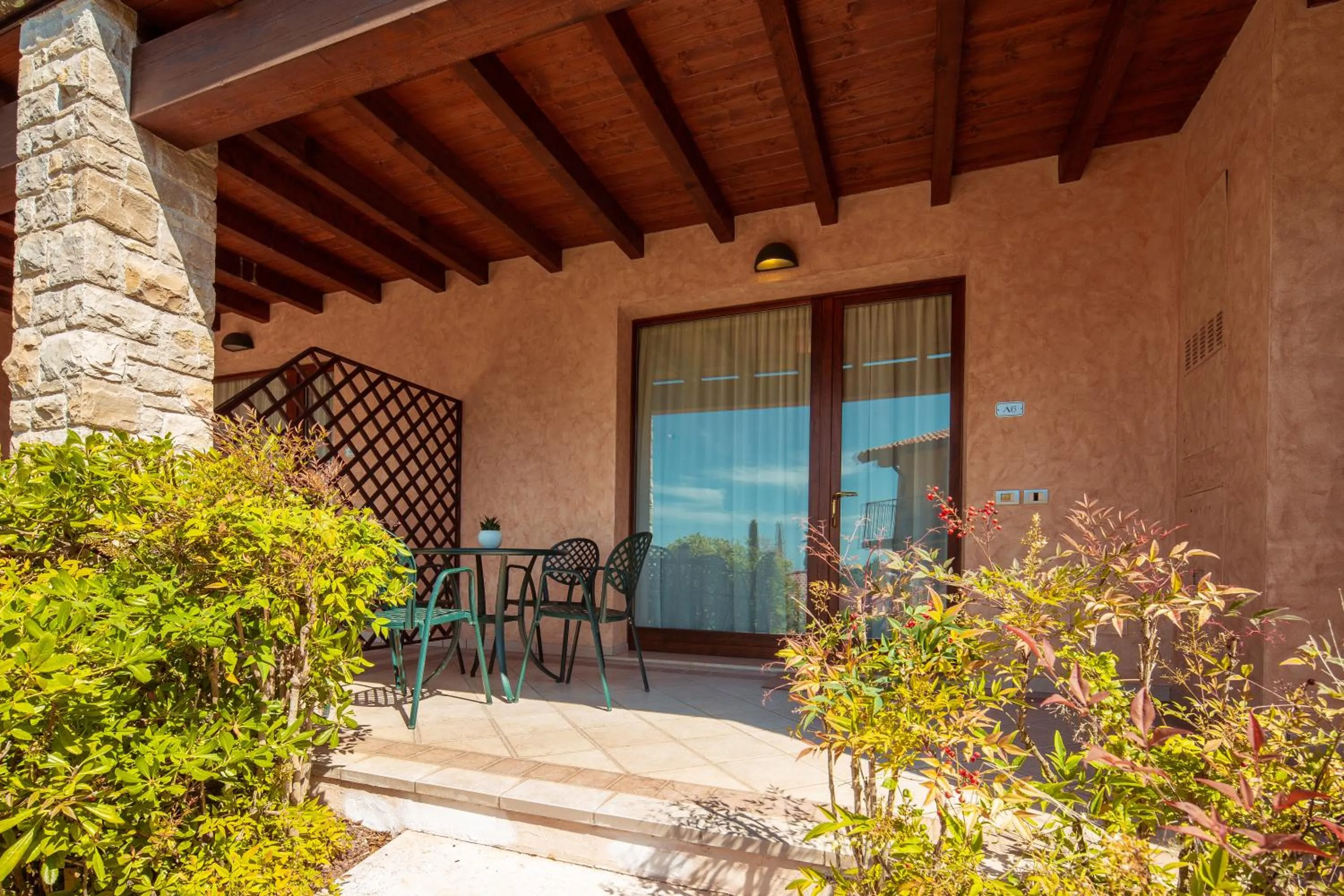 Patio in Domina Borgo degli Ulivi - Garda Lake