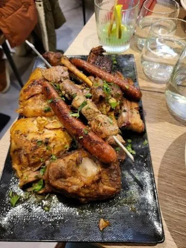 Restaurant/places to eat in Cap Hôtel