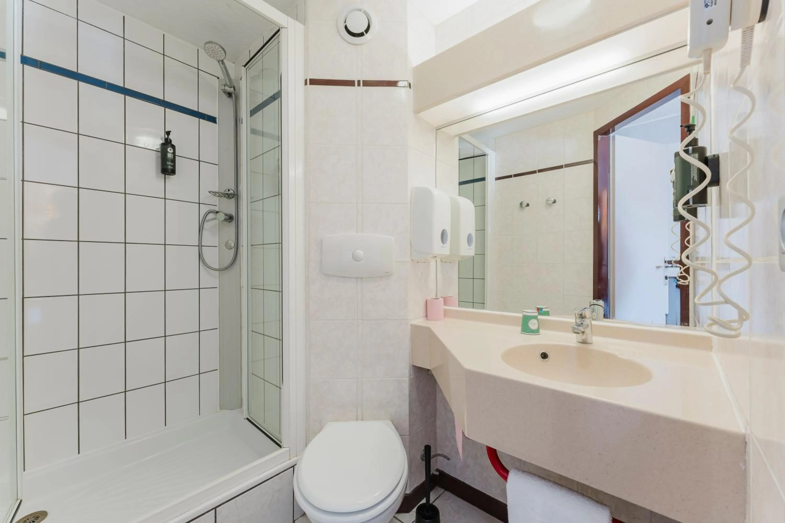 Bathroom in Cap Hôtel