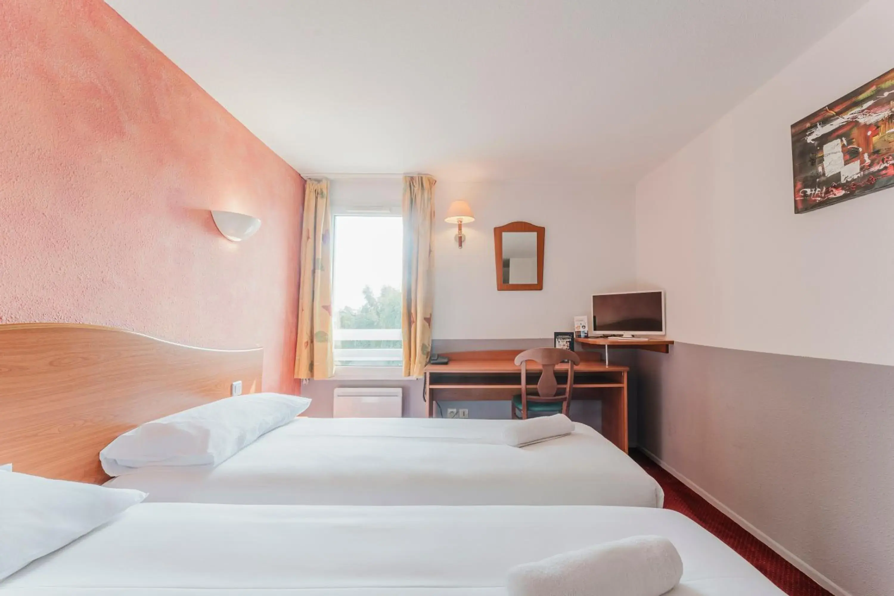 Twin Room in Cap Hôtel Twin Room in Cap Hôtel