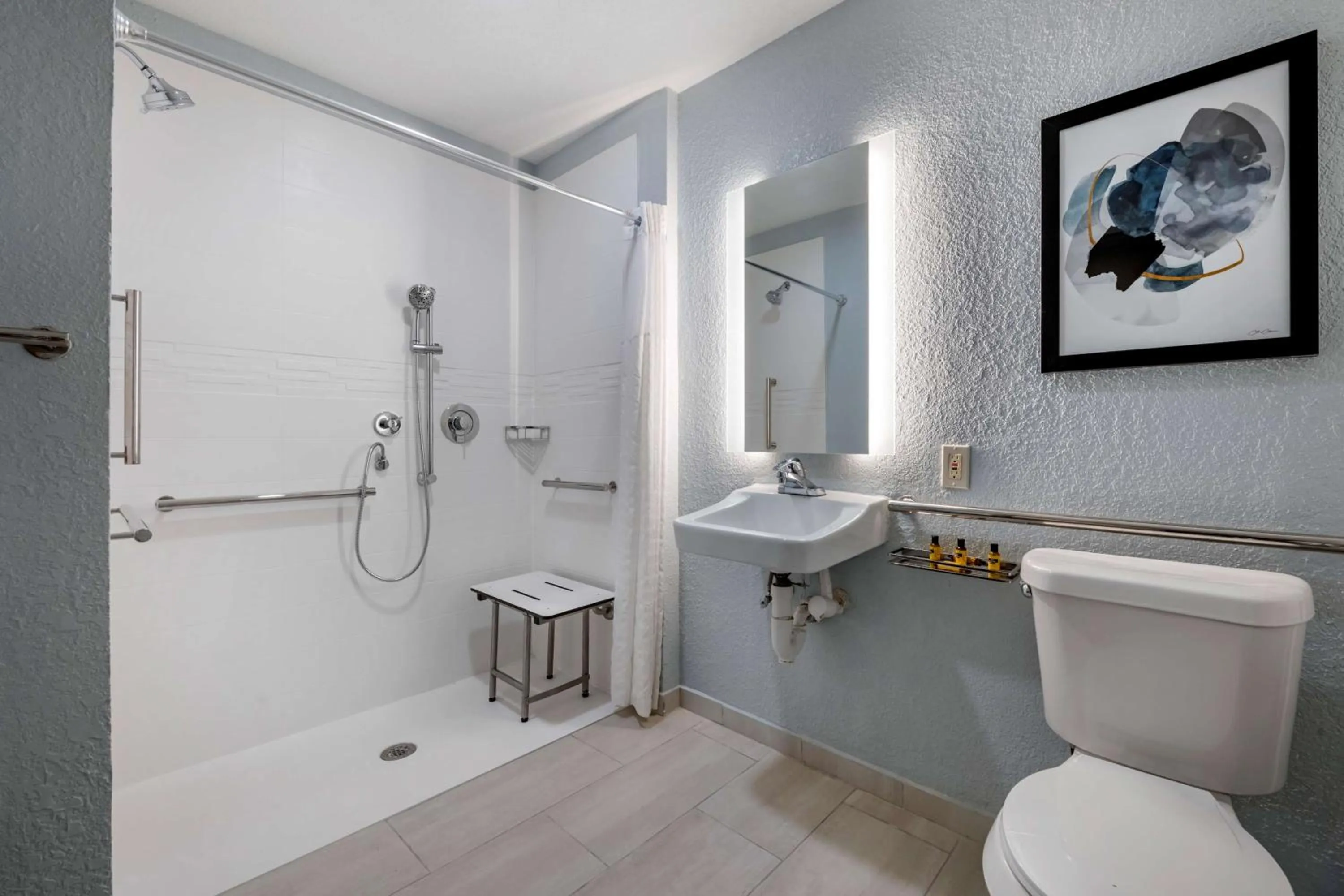 Bathroom in Best Western Plus Orlando East - UCF Area