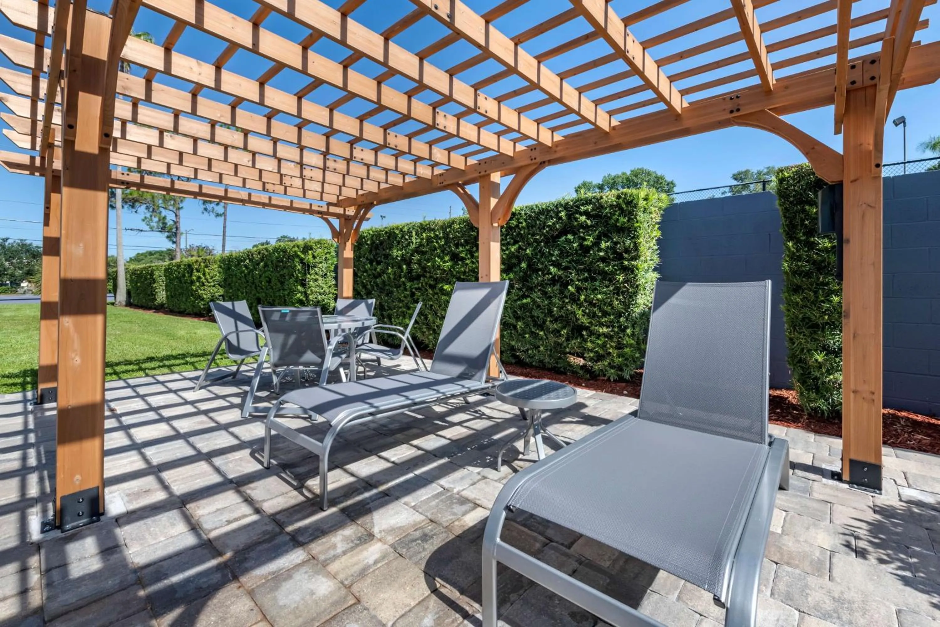 Property building in Best Western Plus Orlando East - UCF Area