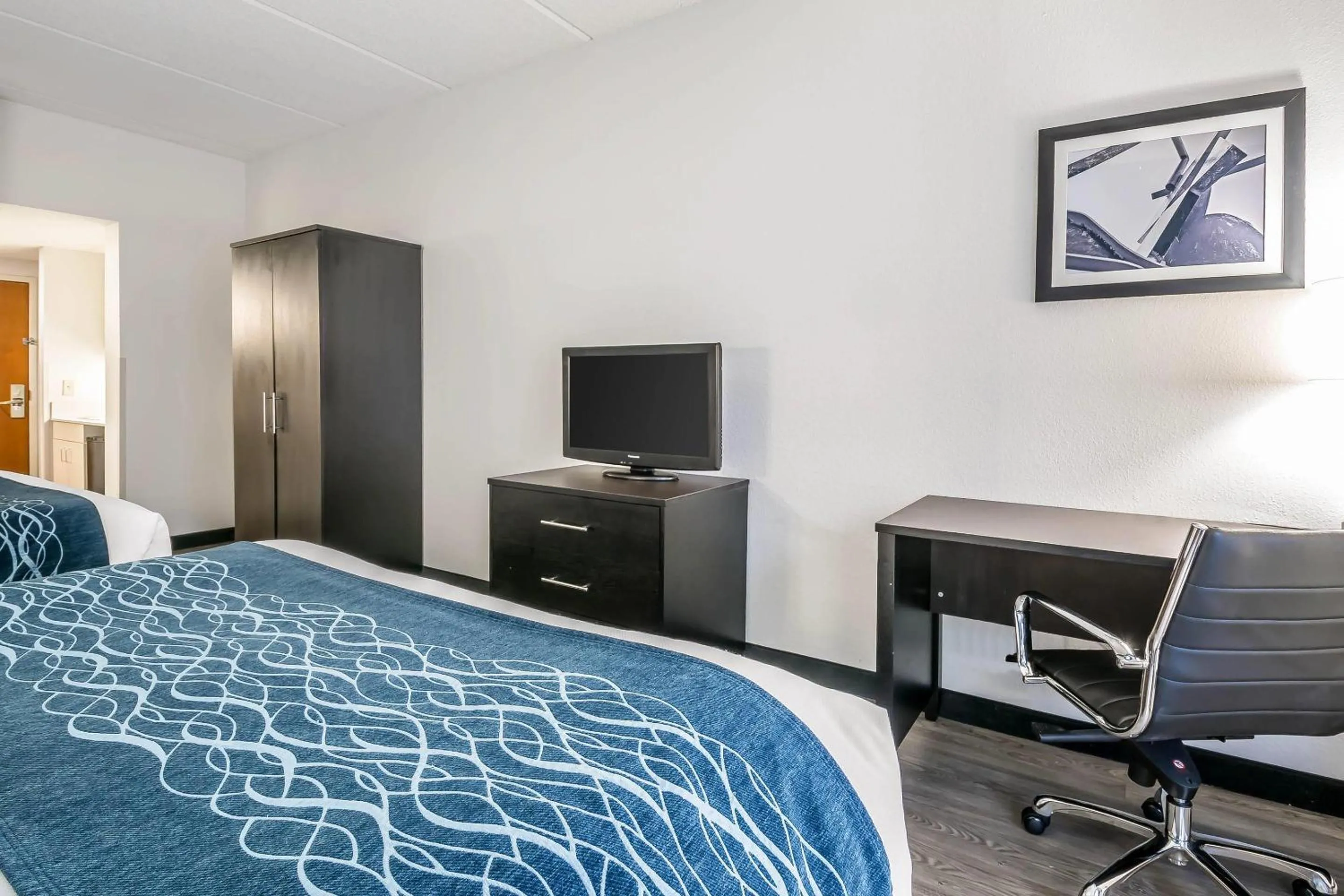 Bedroom, Bed in Comfort Inn University