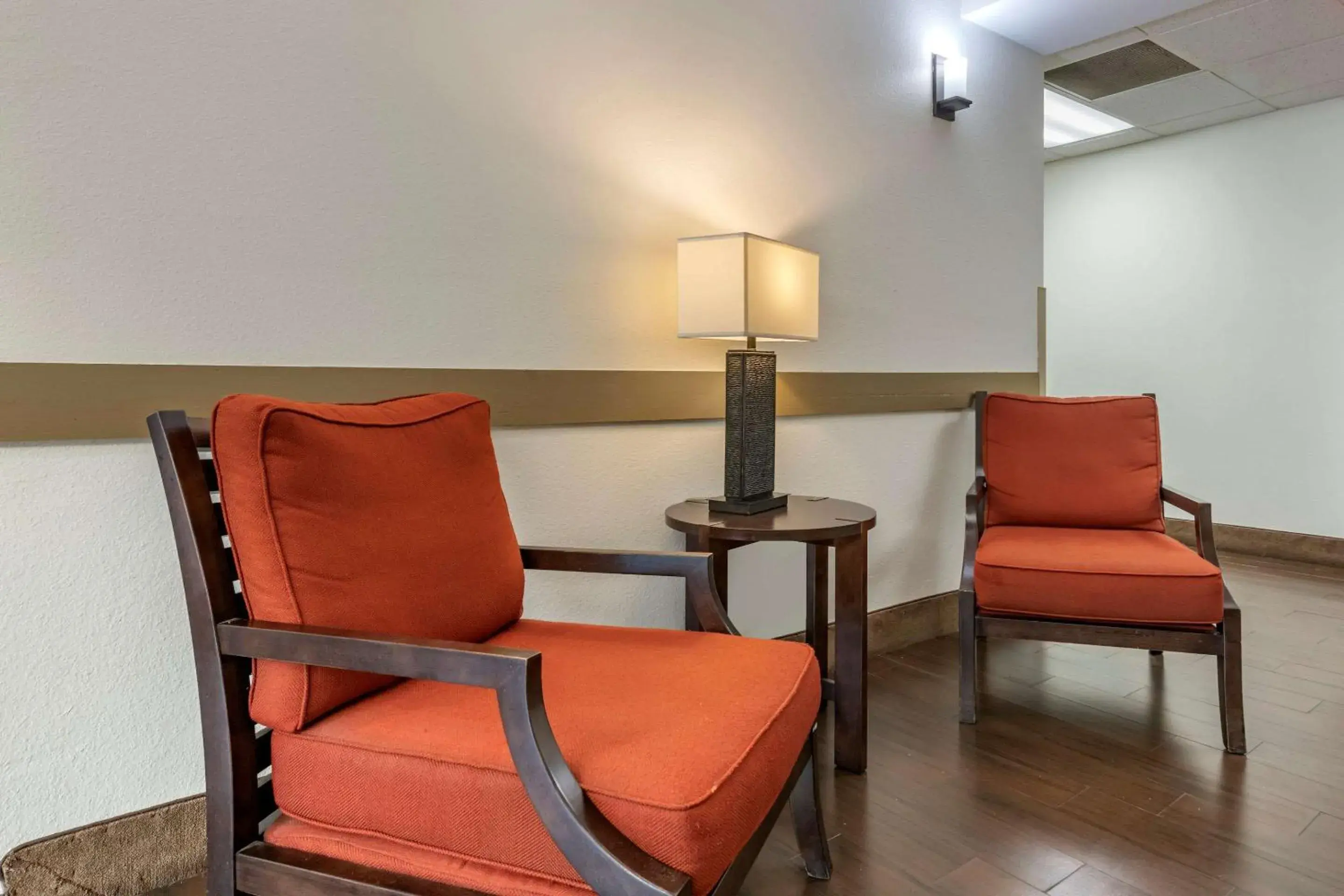 Lobby or reception in Comfort Inn & Suites DeLand - near University Lobby or reception in Comfort Inn & Suites DeLand - near University