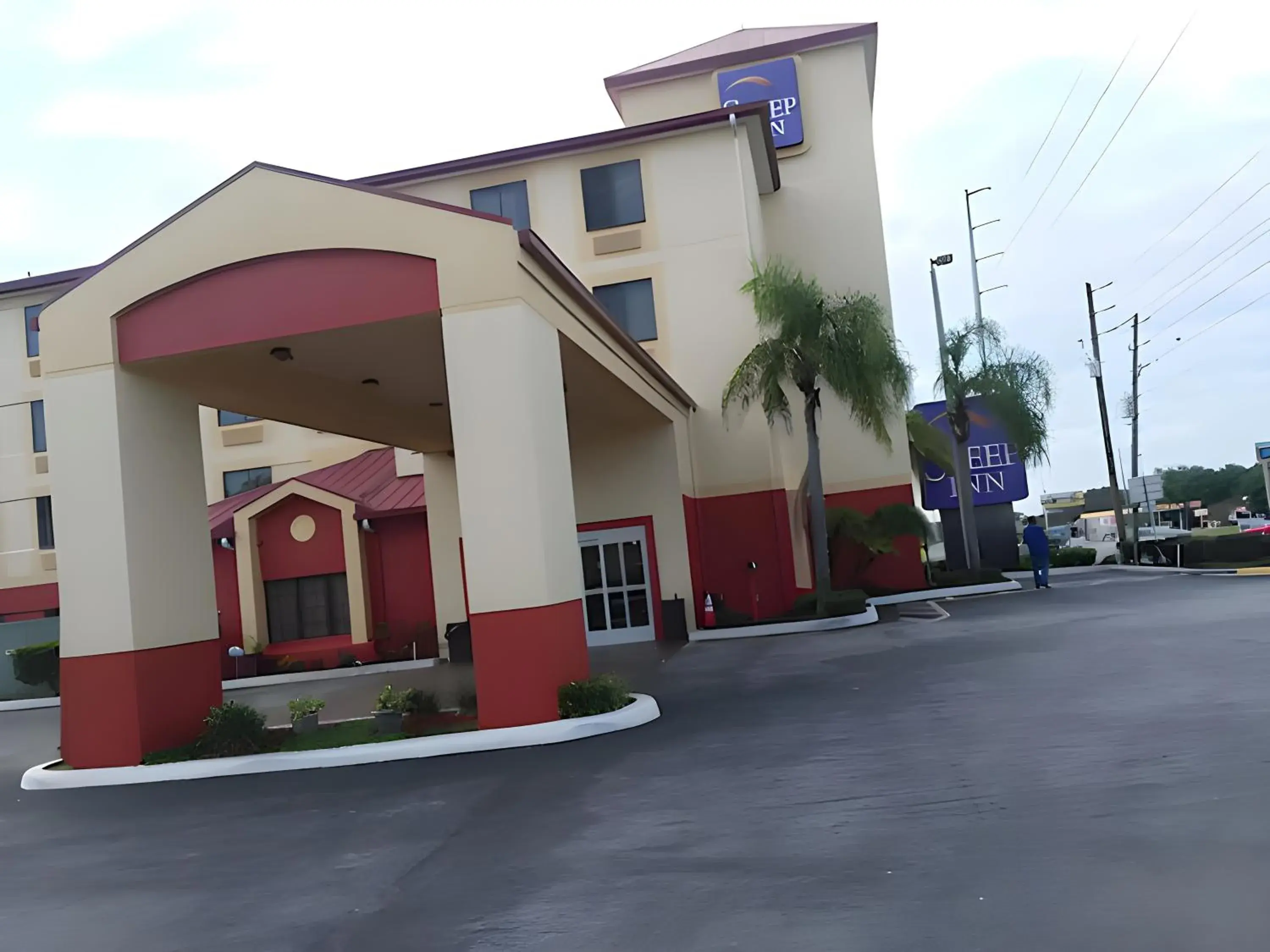 Property building in Sleep Inn Leesburg Chain of Lakes Property building in Sleep Inn Leesburg Chain of Lakes