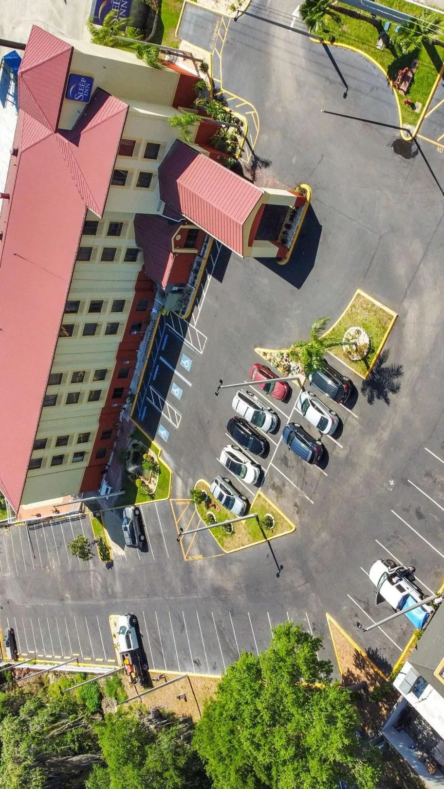 Property building in Sleep Inn Leesburg Chain of Lakes