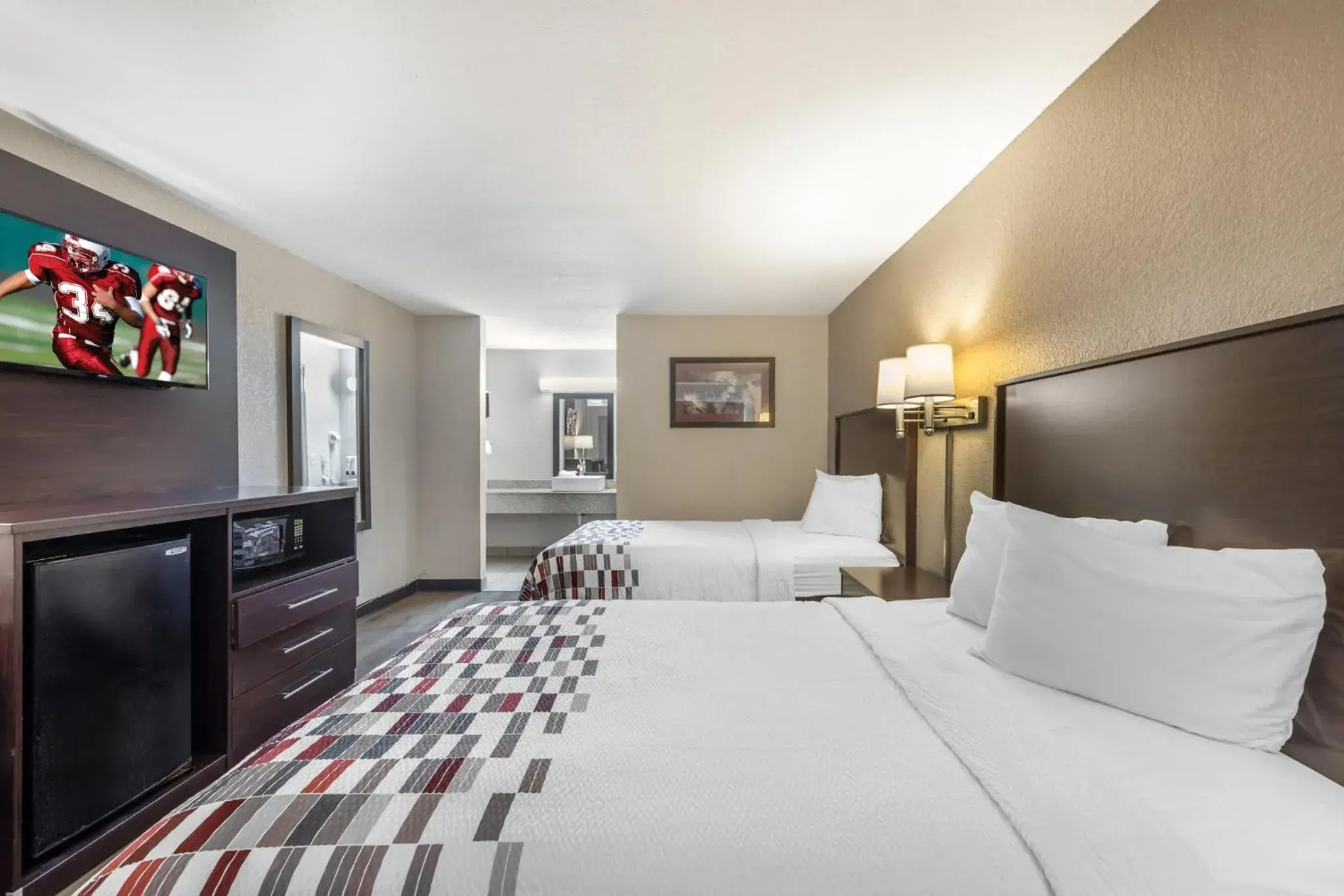 Deluxe Room with Two Double Beds Smoking in Red Roof Inn Ft Pierce Deluxe Room with Two Double Beds Smoking in Red Roof Inn Ft Pierce