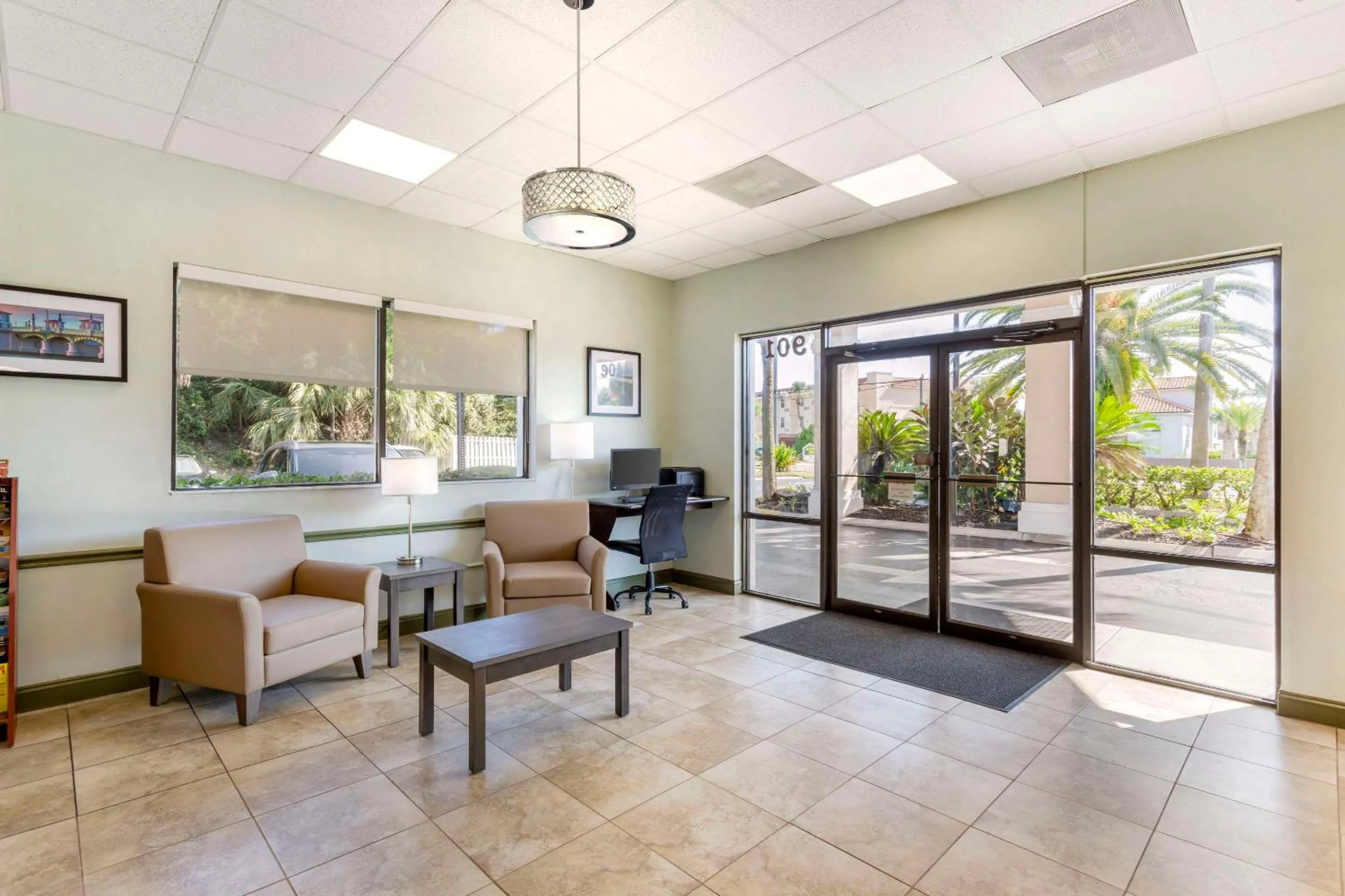 Lobby or reception in Quality Inn & Suites St Augustine Beach Area
