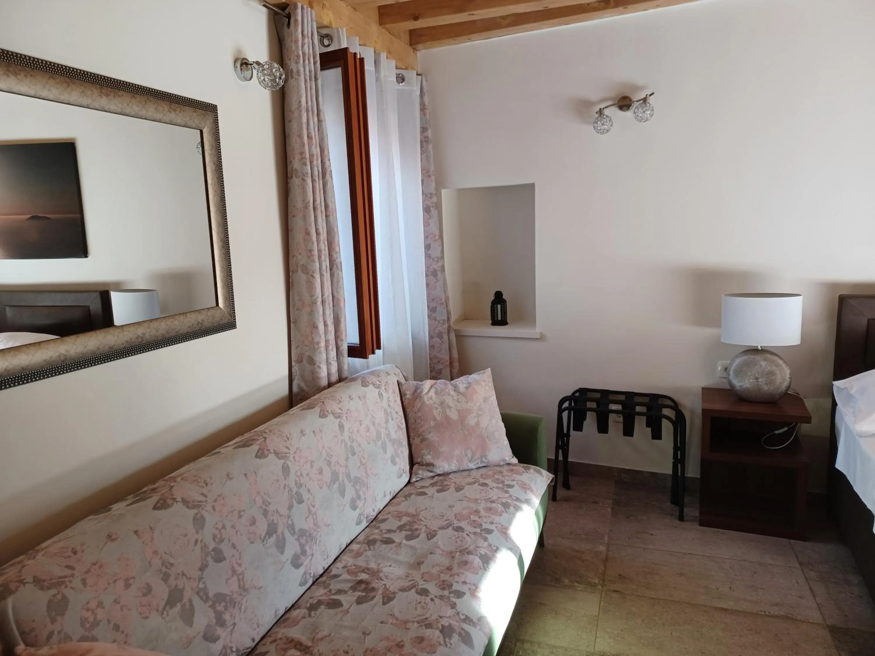 JR Luxury Guesthouse2