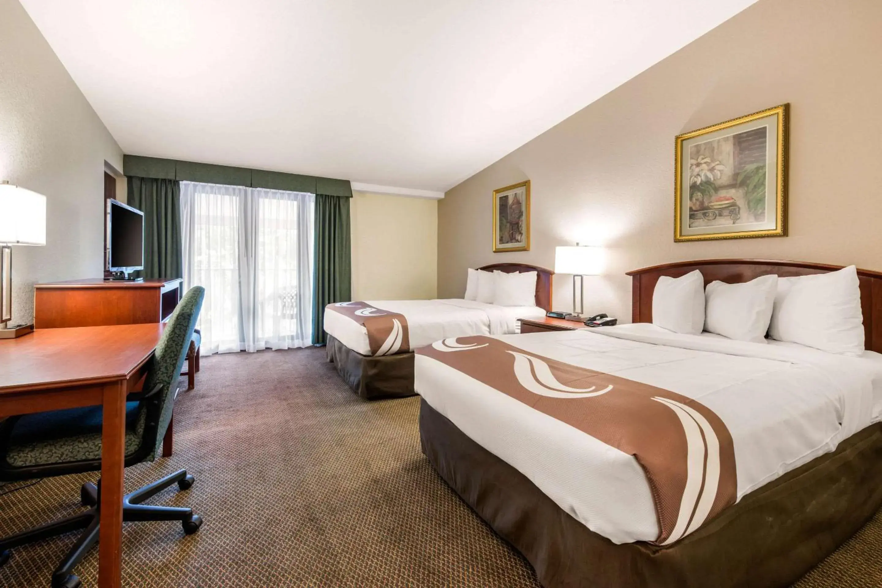 Double Room with Two Double Beds - Non-Smoking in Quality Inn & Suites Tarpon Springs South Double Room with Two Double Beds - Non-Smoking in Quality Inn & Suites Tarpon Springs South