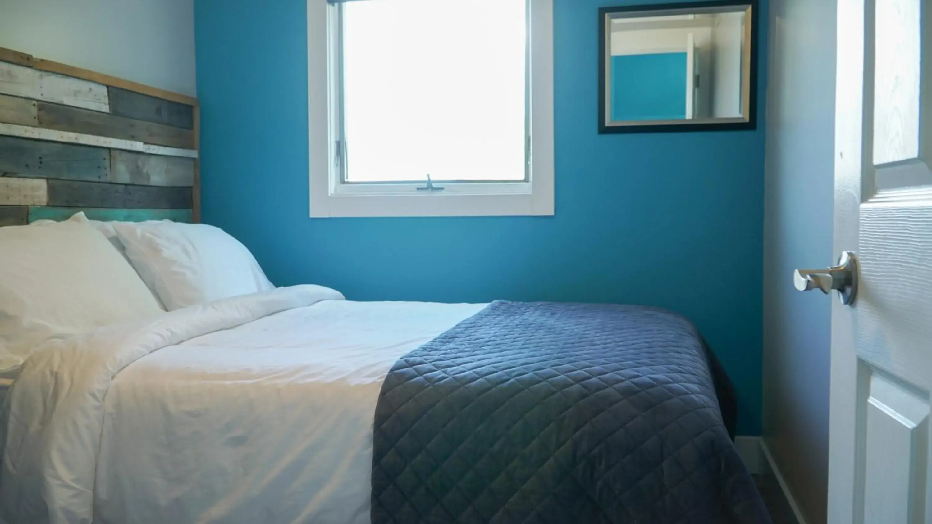 Bed in Alexander's Landing Bed in Alexander's Landing