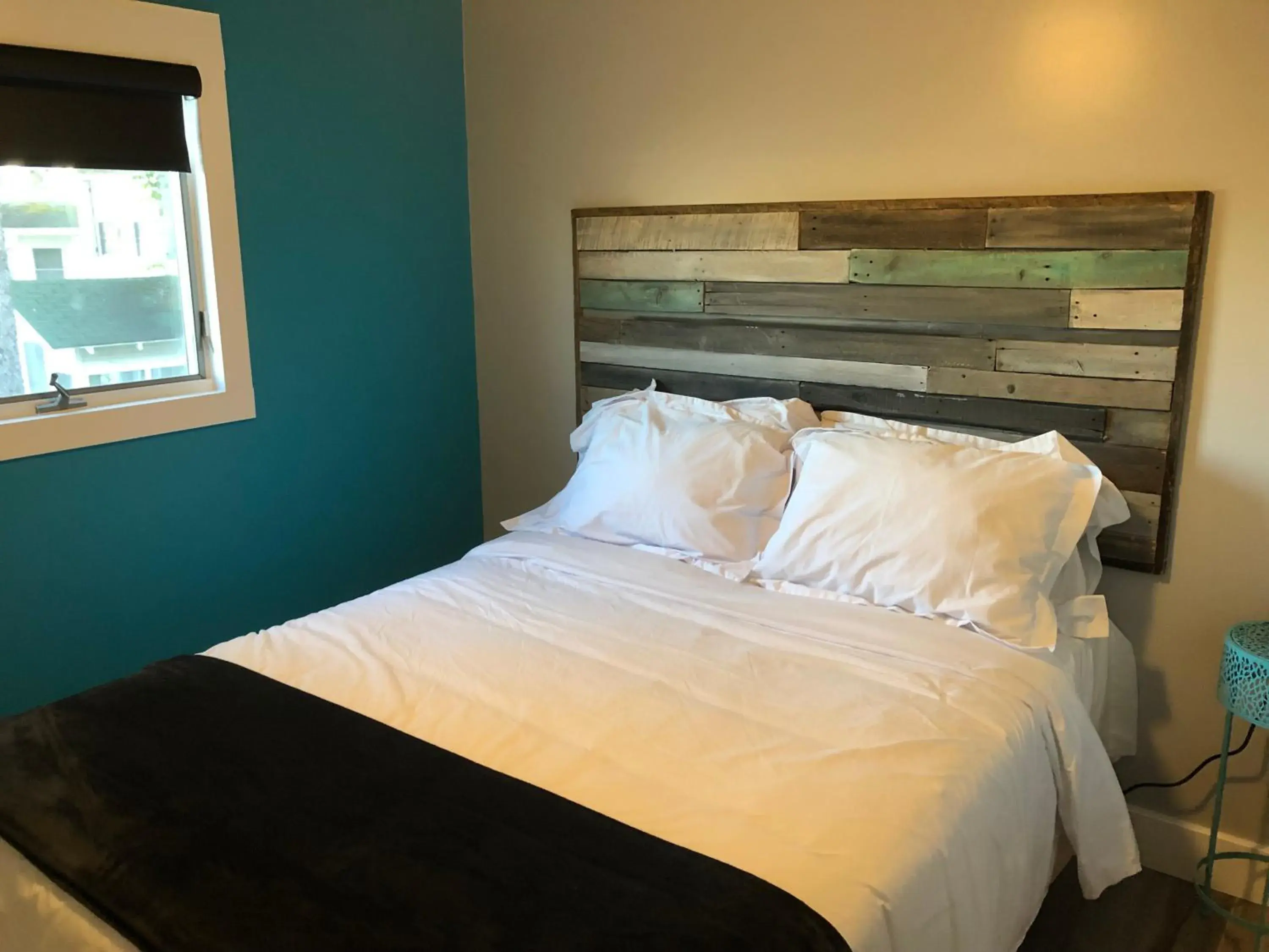 Bed in Alexander's Landing Bed in Alexander's Landing