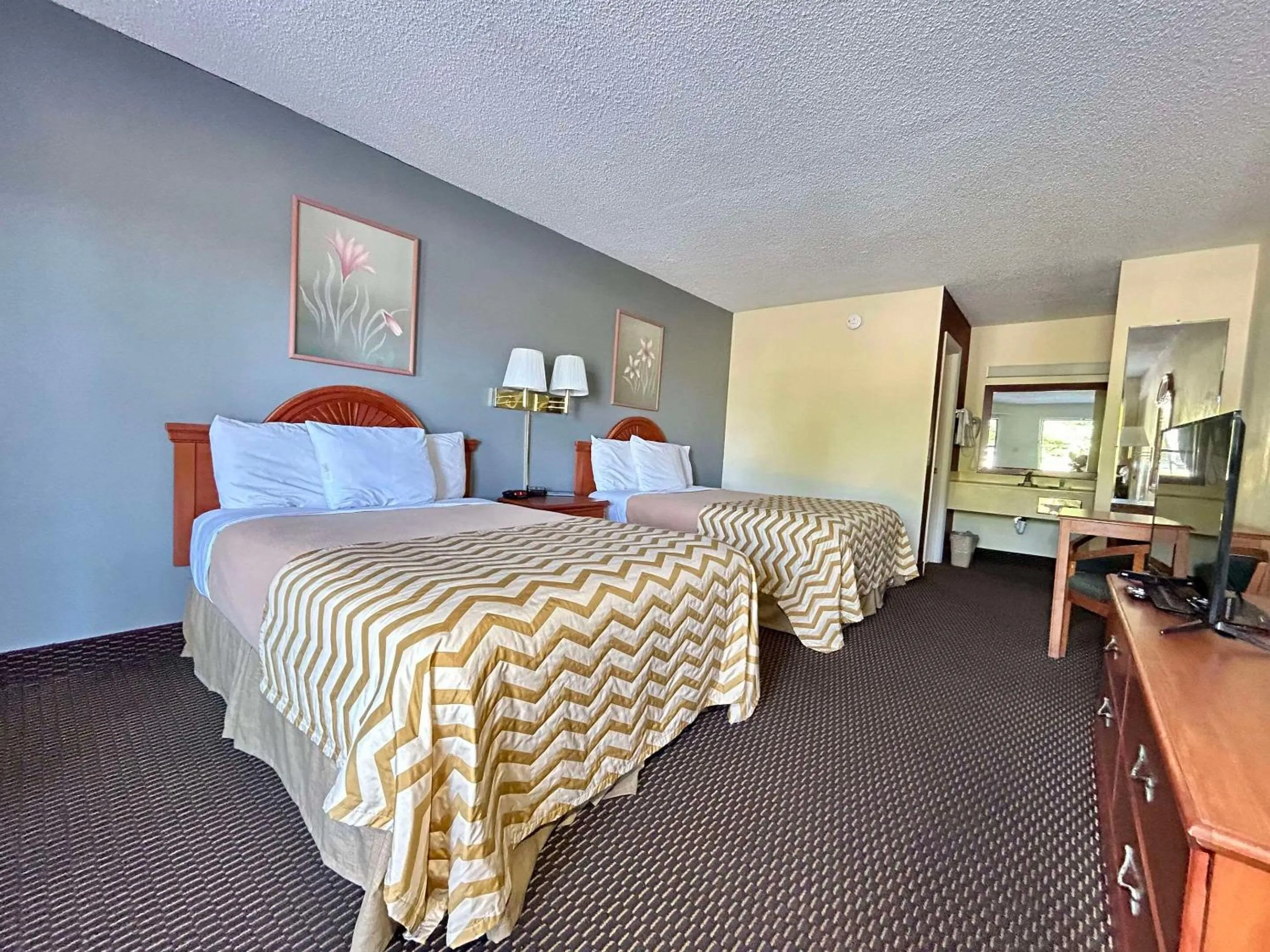 Bedroom, Bed in Alachua Inn