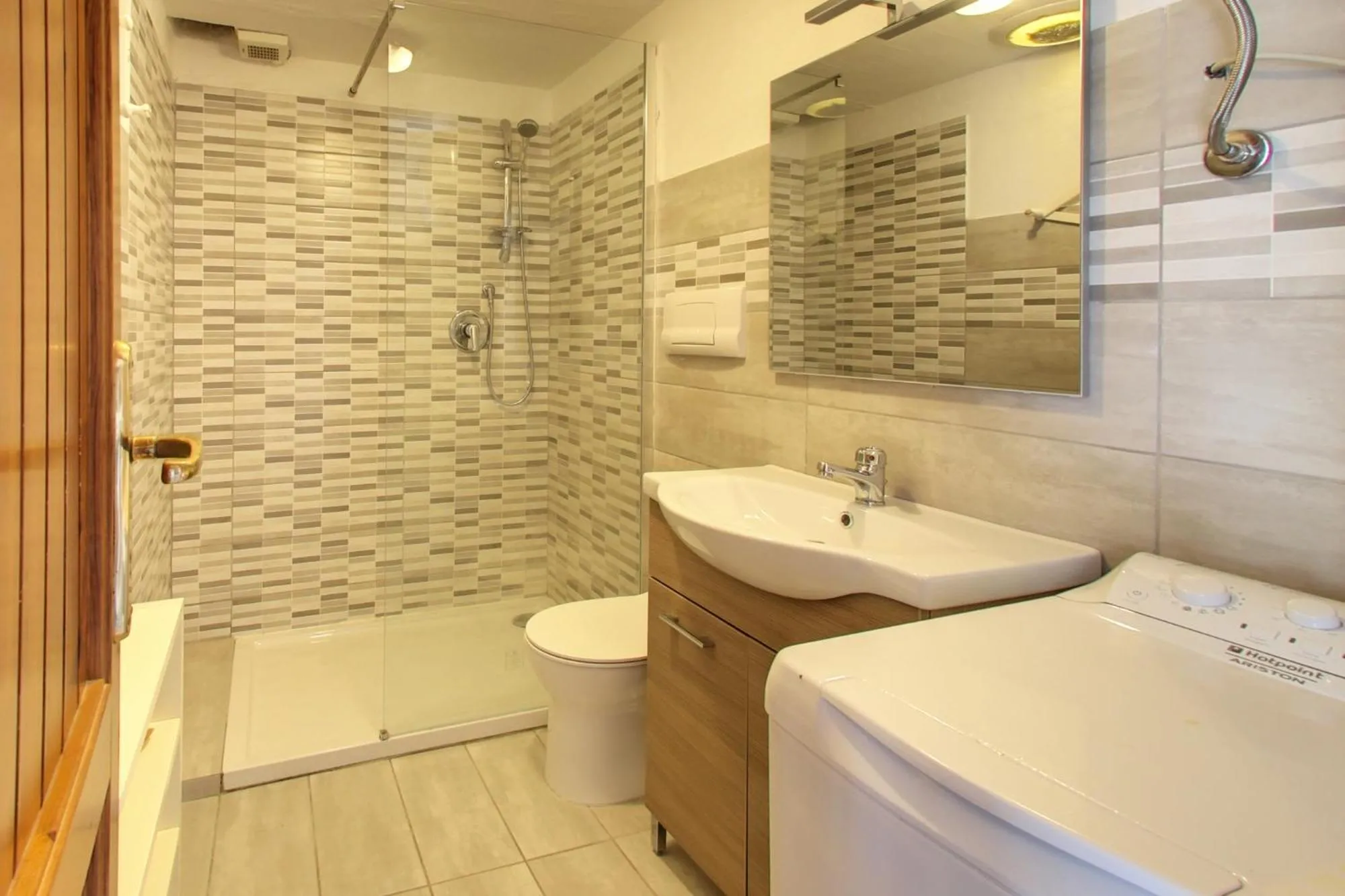 Shower in Porto Ottiolu Resort