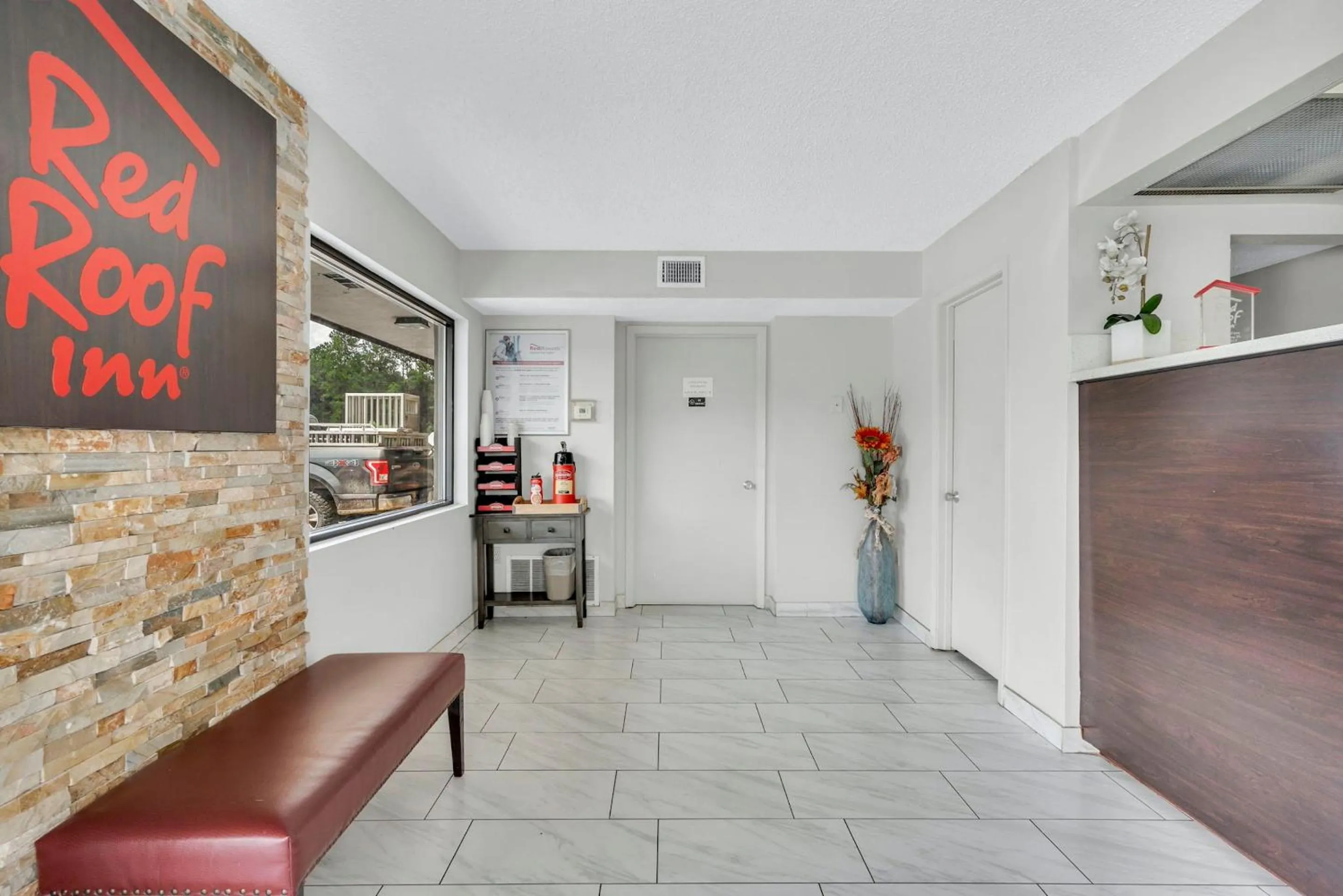 Other in Red Roof Inn MacClenny