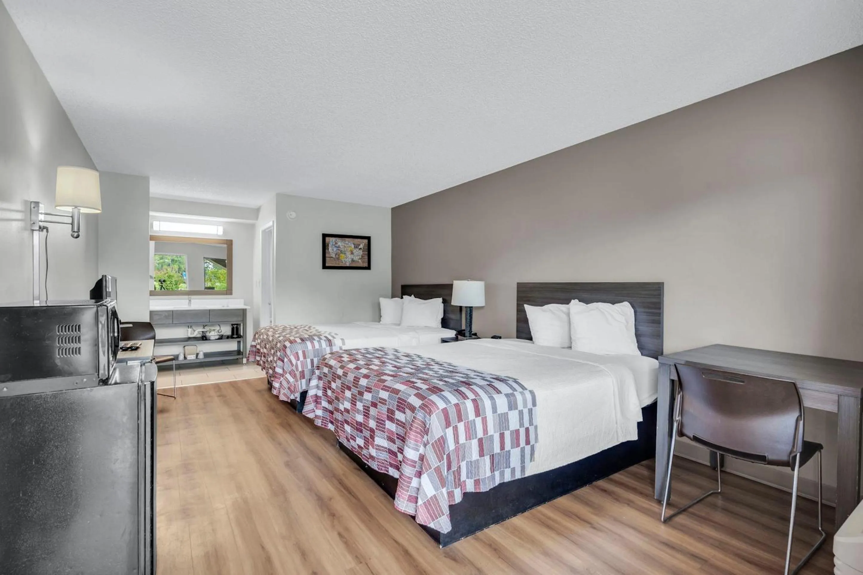 Bedroom, Bed in Red Roof Inn MacClenny