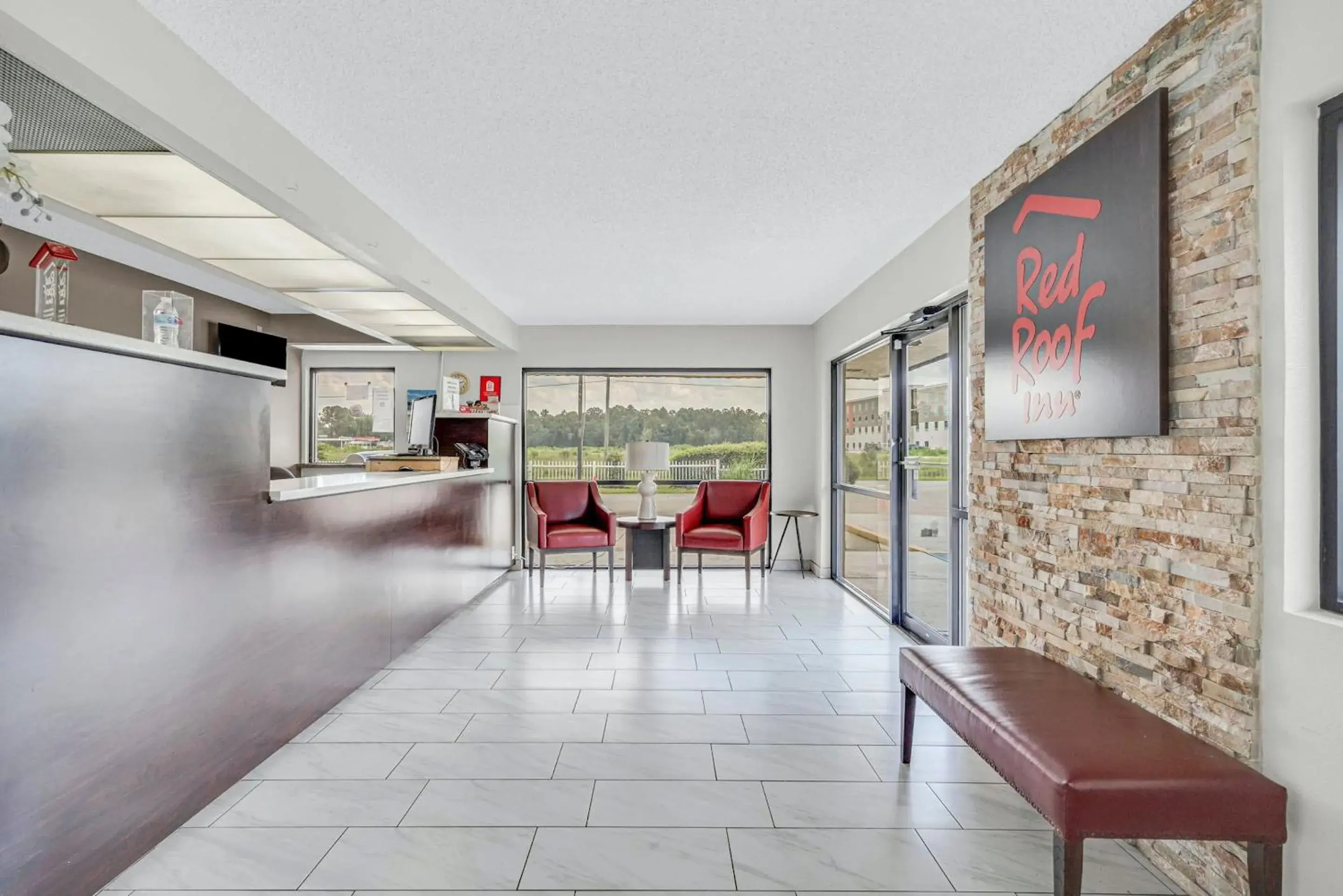 Lobby or reception in Red Roof Inn MacClenny Lobby or reception in Red Roof Inn MacClenny